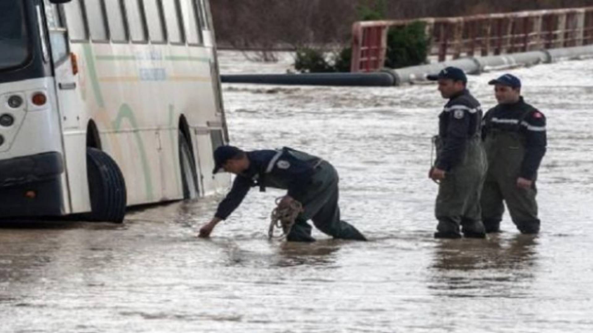 جانب من السيول الجارفة في تونس