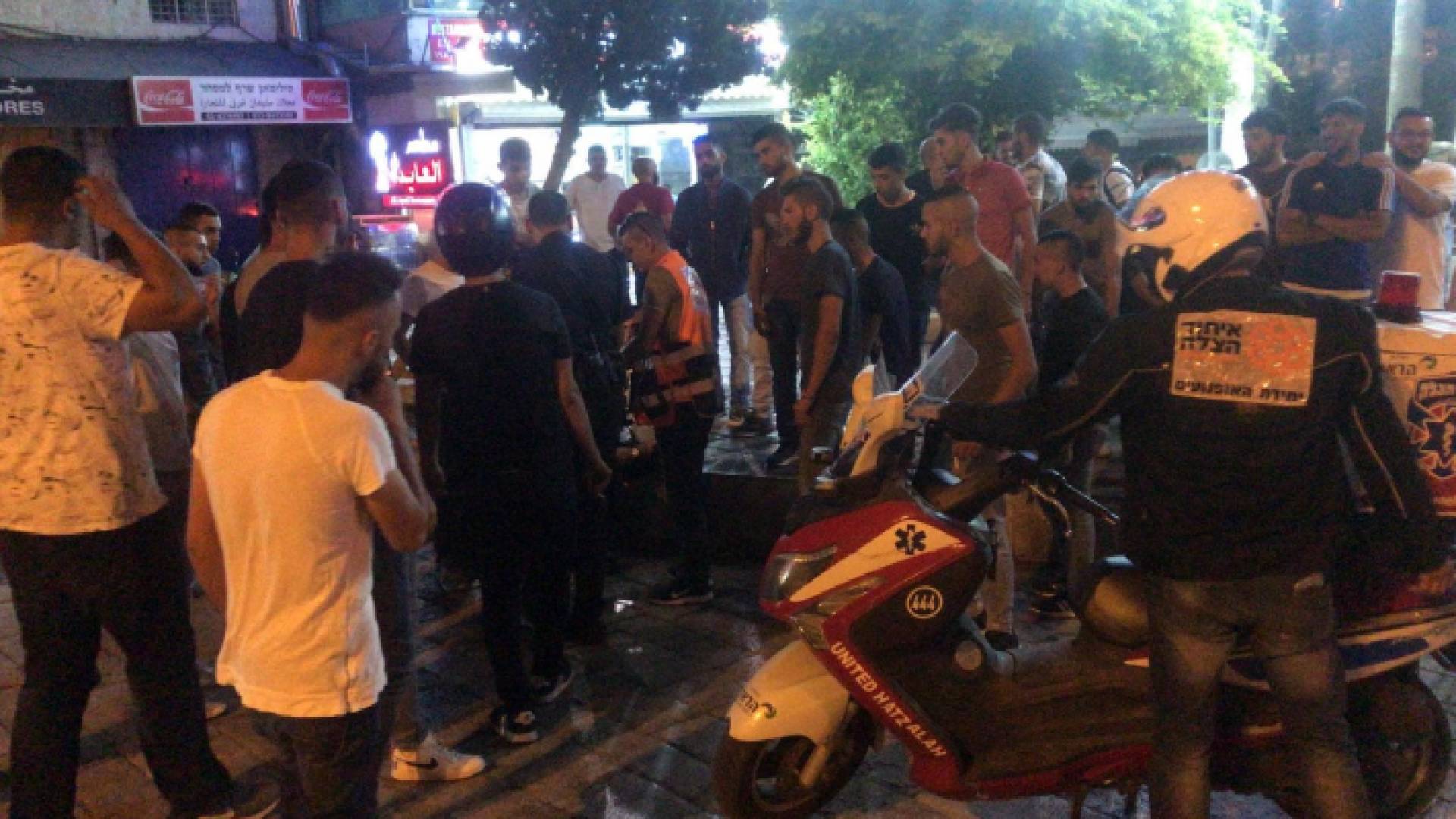 مستوطنون يعتدون على الفلسطينيين والمحال التجارية في القدس