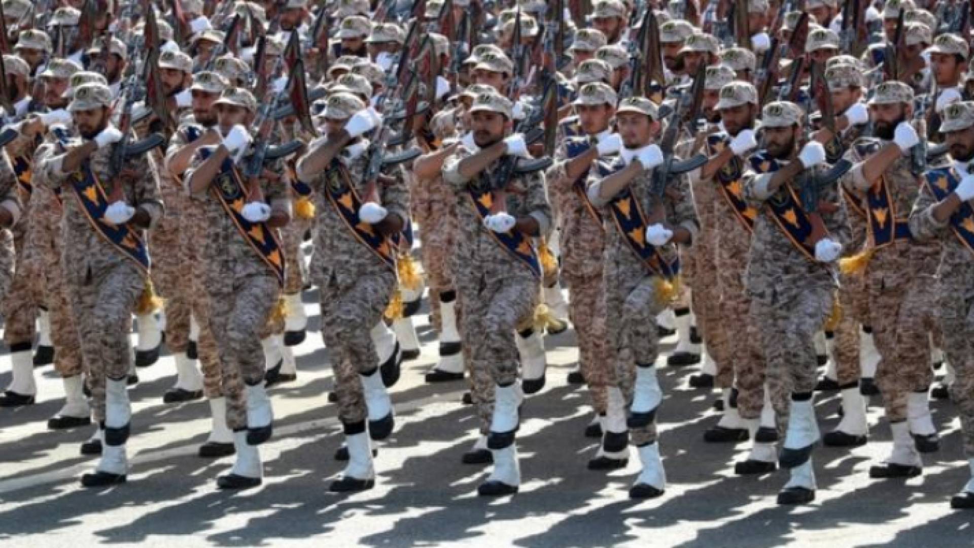 إيران تعتبر العقوبات الأمريكية حربا مالية