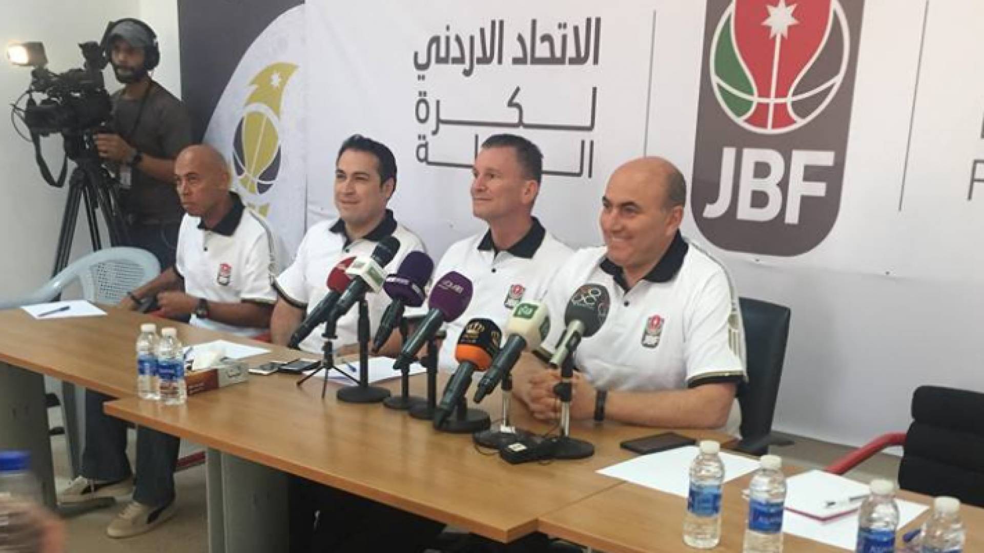 من المؤتمر الصحفي