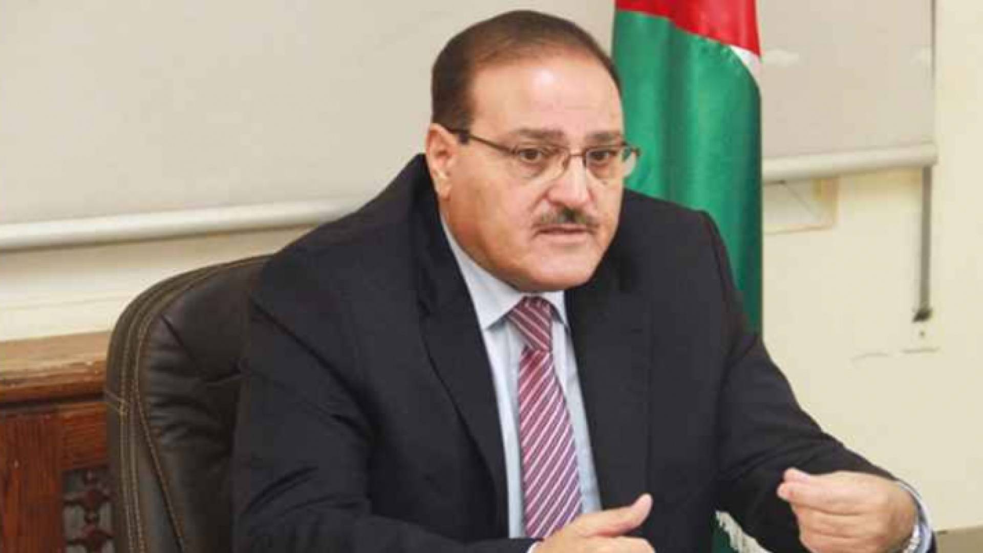 وزير التعليم العالي والبحث العلمي الدكتور عادل الطويسي