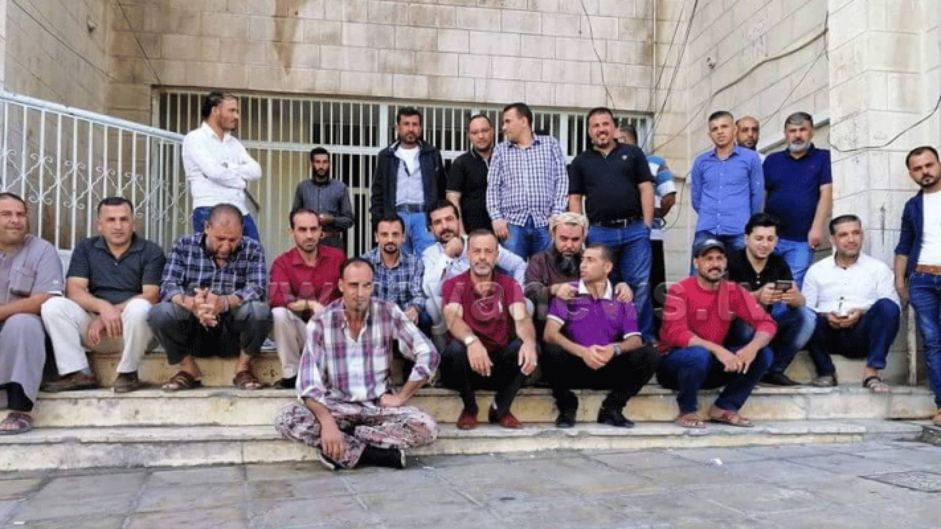 من الاعتصام