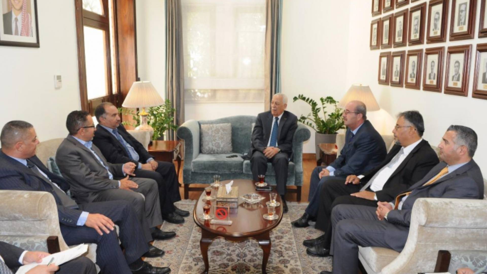 "أدلاء السياح" تعرض مطالبها أمام رئيس الديوان الملكي