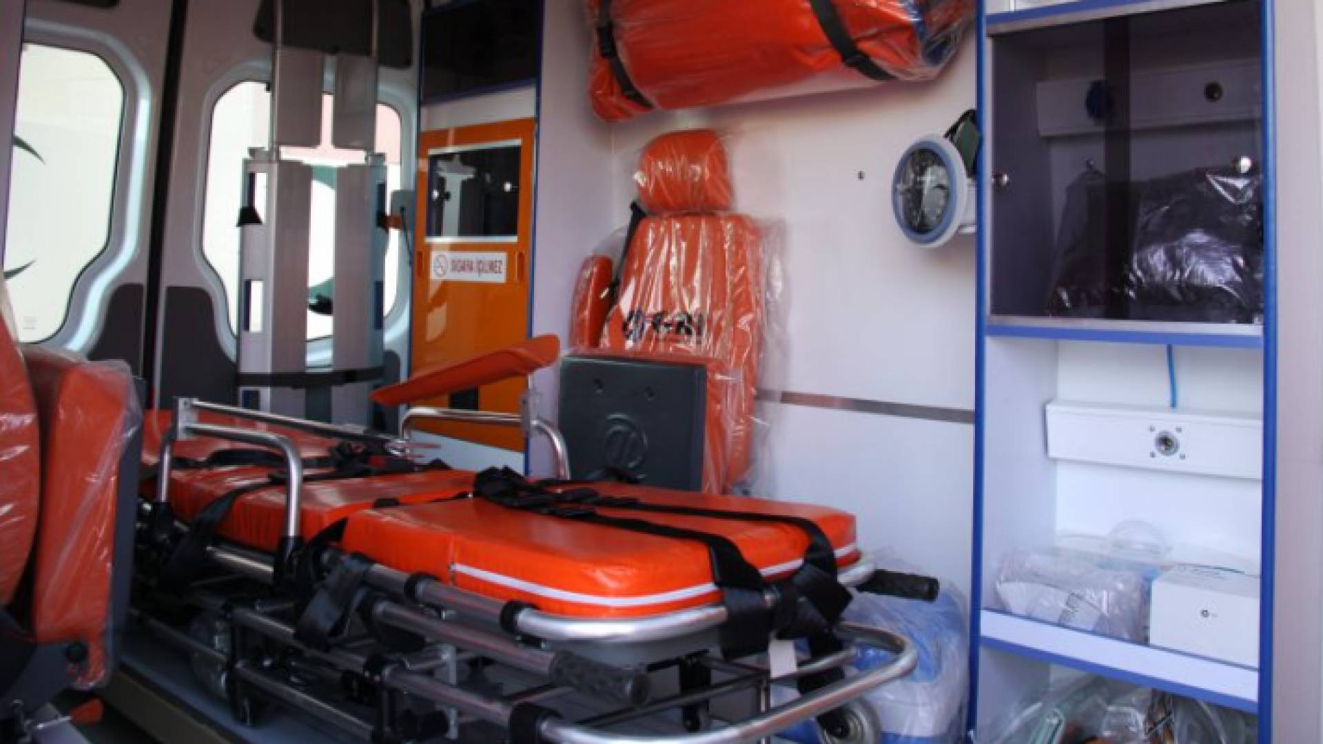 صورة اسعاف من الداخل - ارشيفية