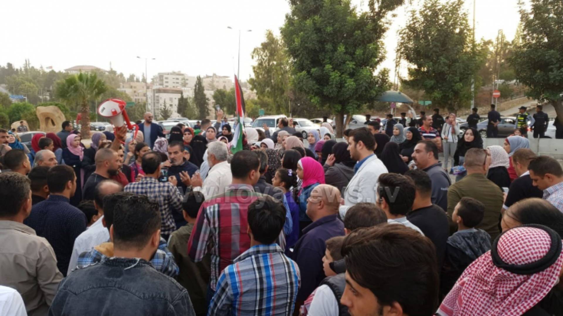 جانب من الوقفة الاحتجاجية