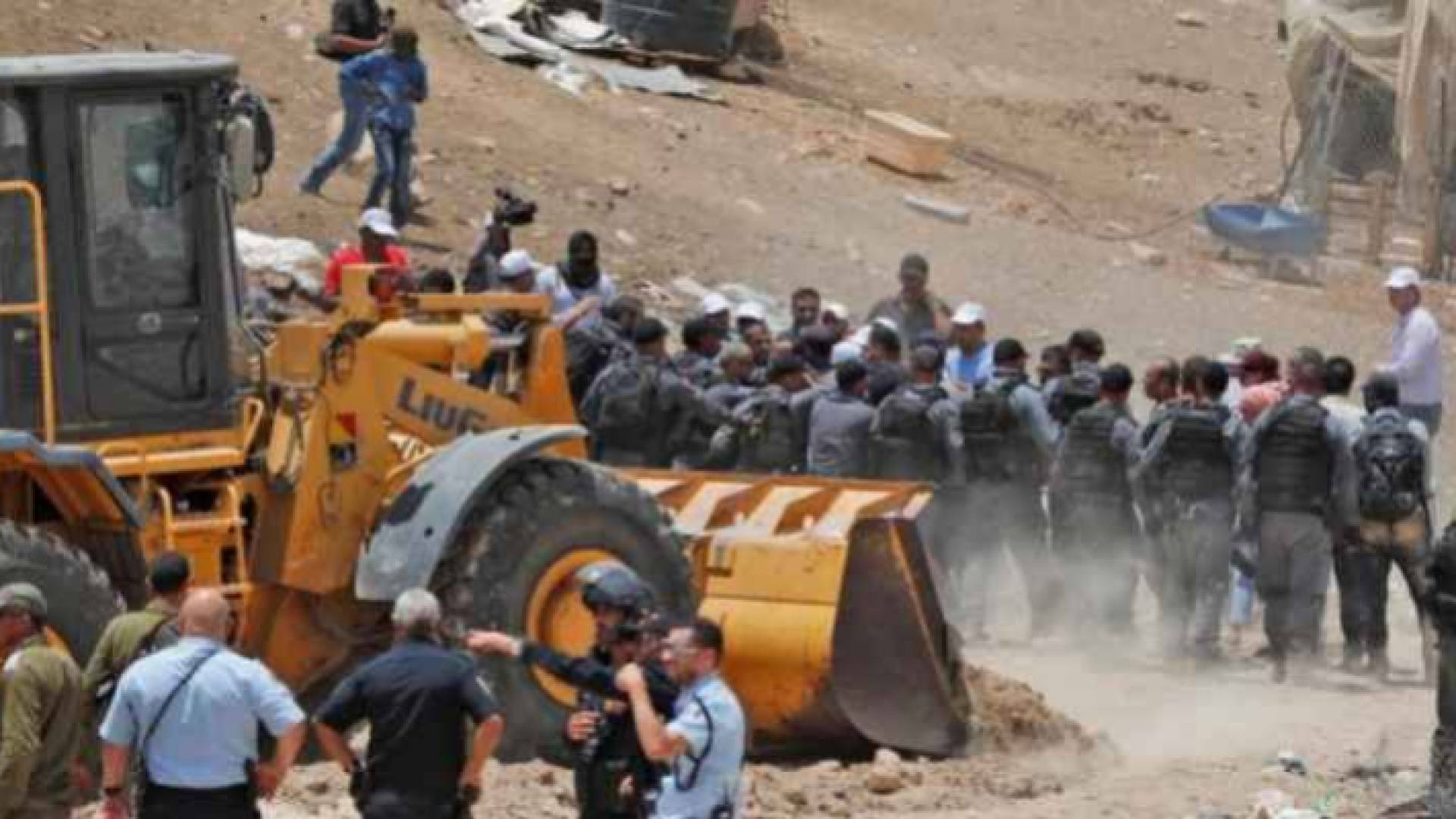 الصورة من منطقة الخان الأحمر - ارشيفية