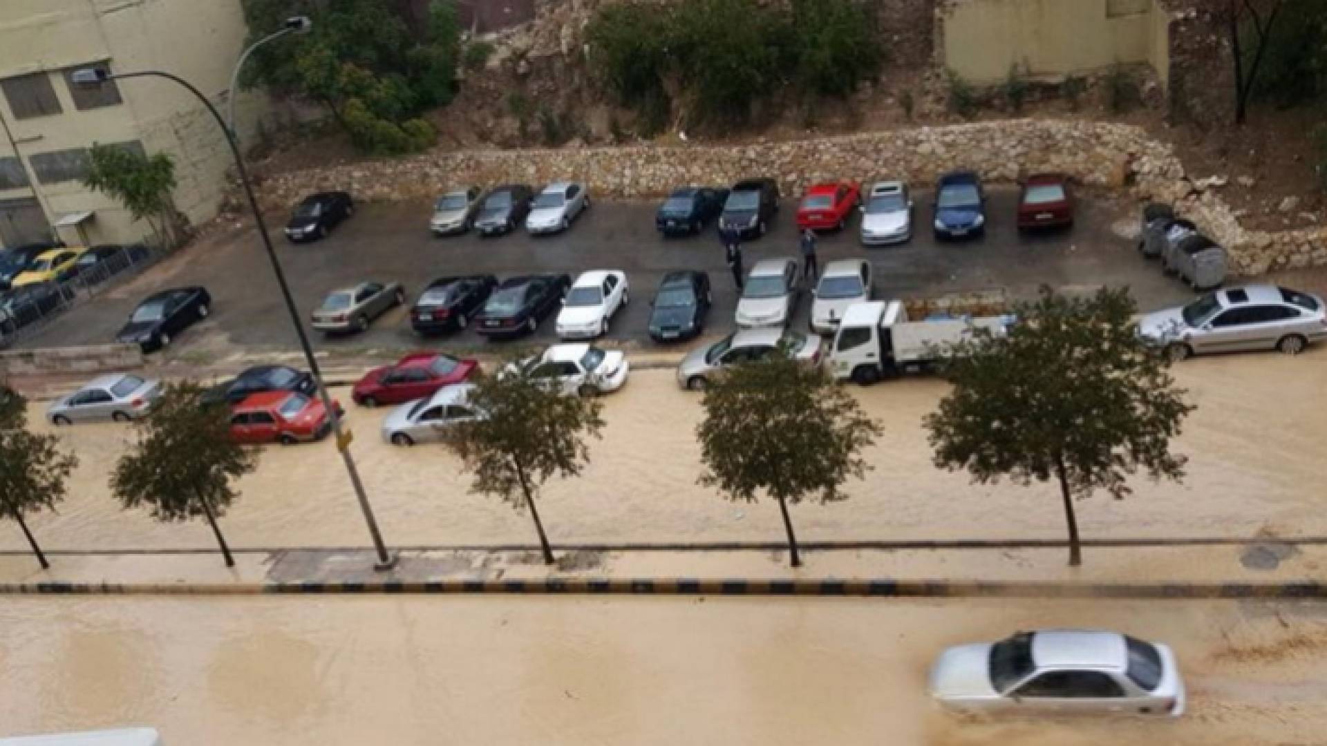 صورة من امطار امس الخميس