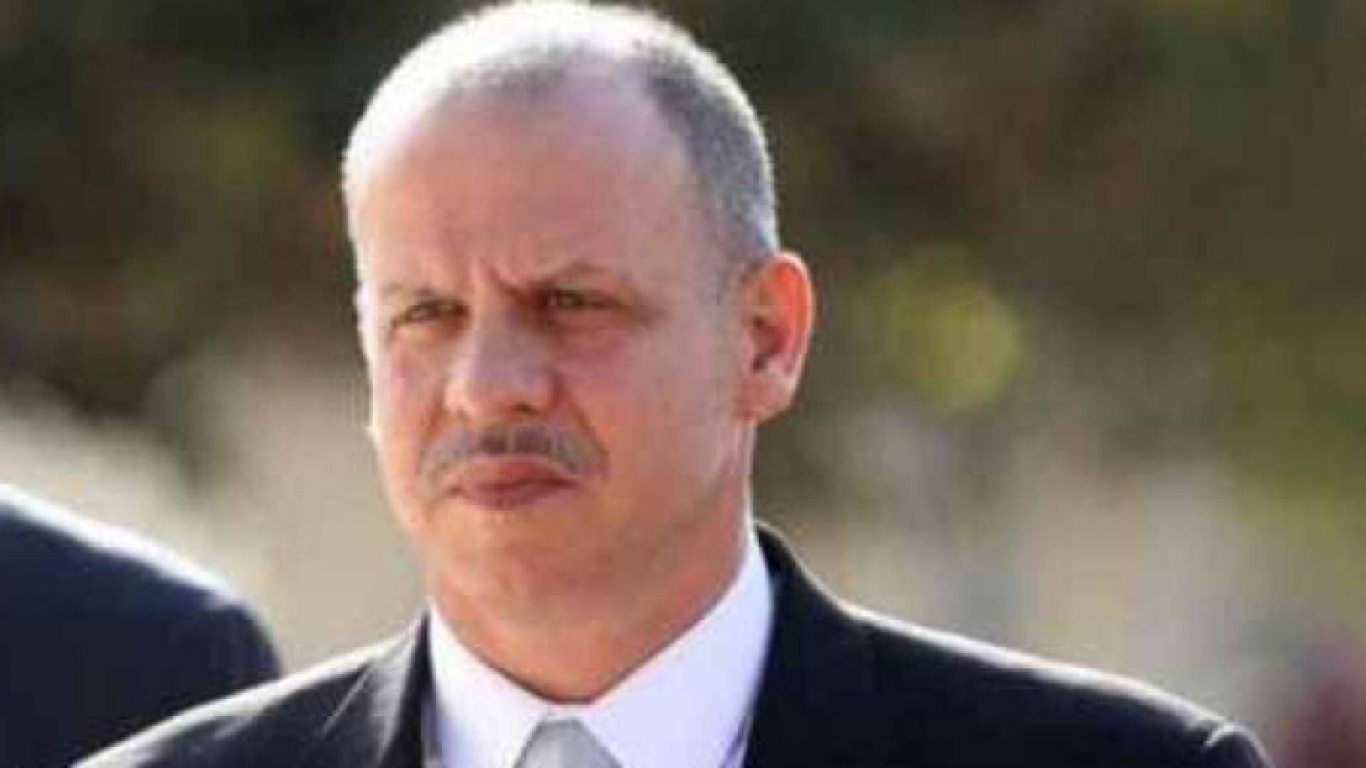 مندوبا عن الملك الأمير فيصل يقدم واجب العزاء لأسر الطهراوي والعلي وأبو سيدو