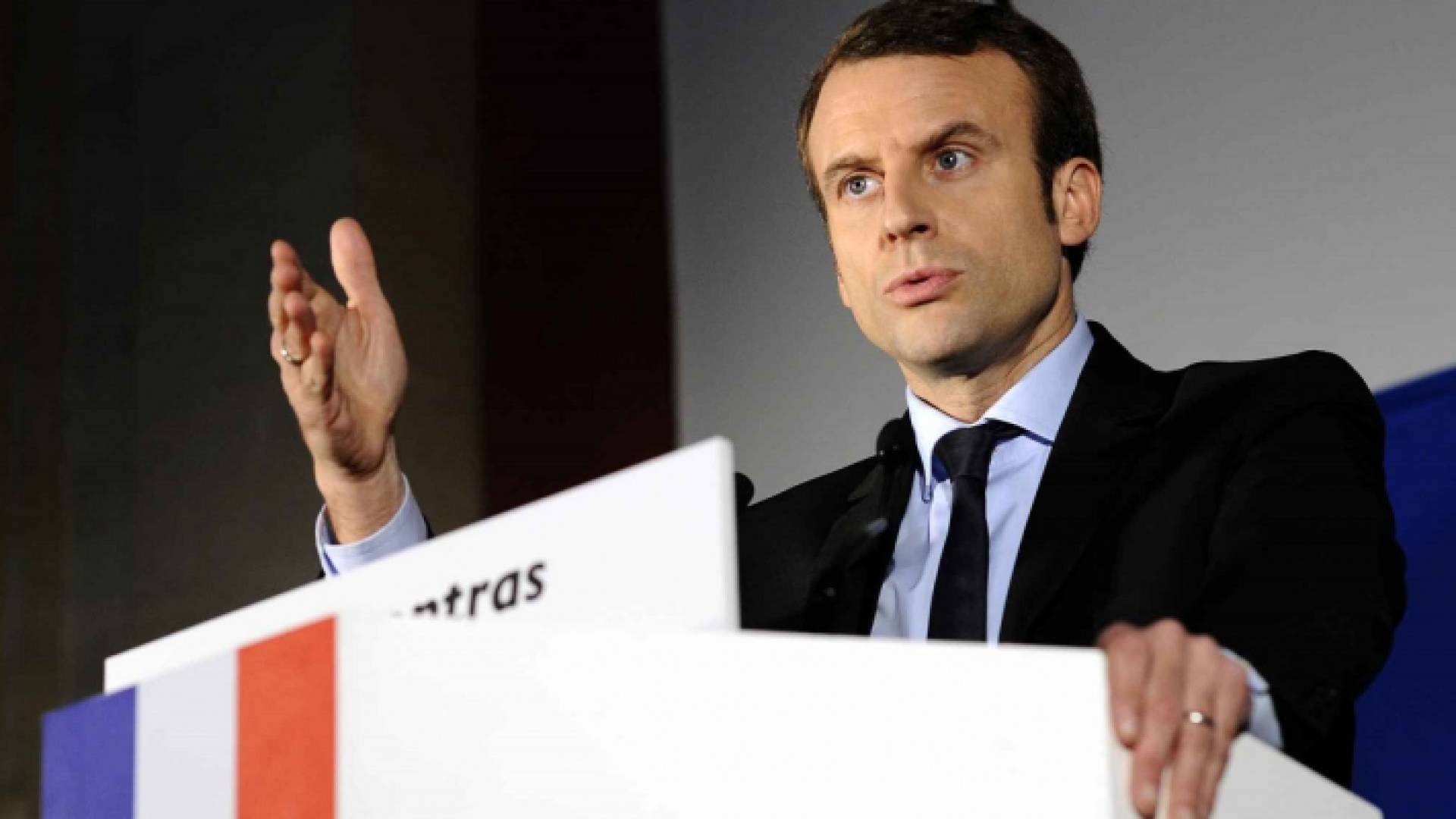 الرئيس الفرنسي إيمانويل ماكرون