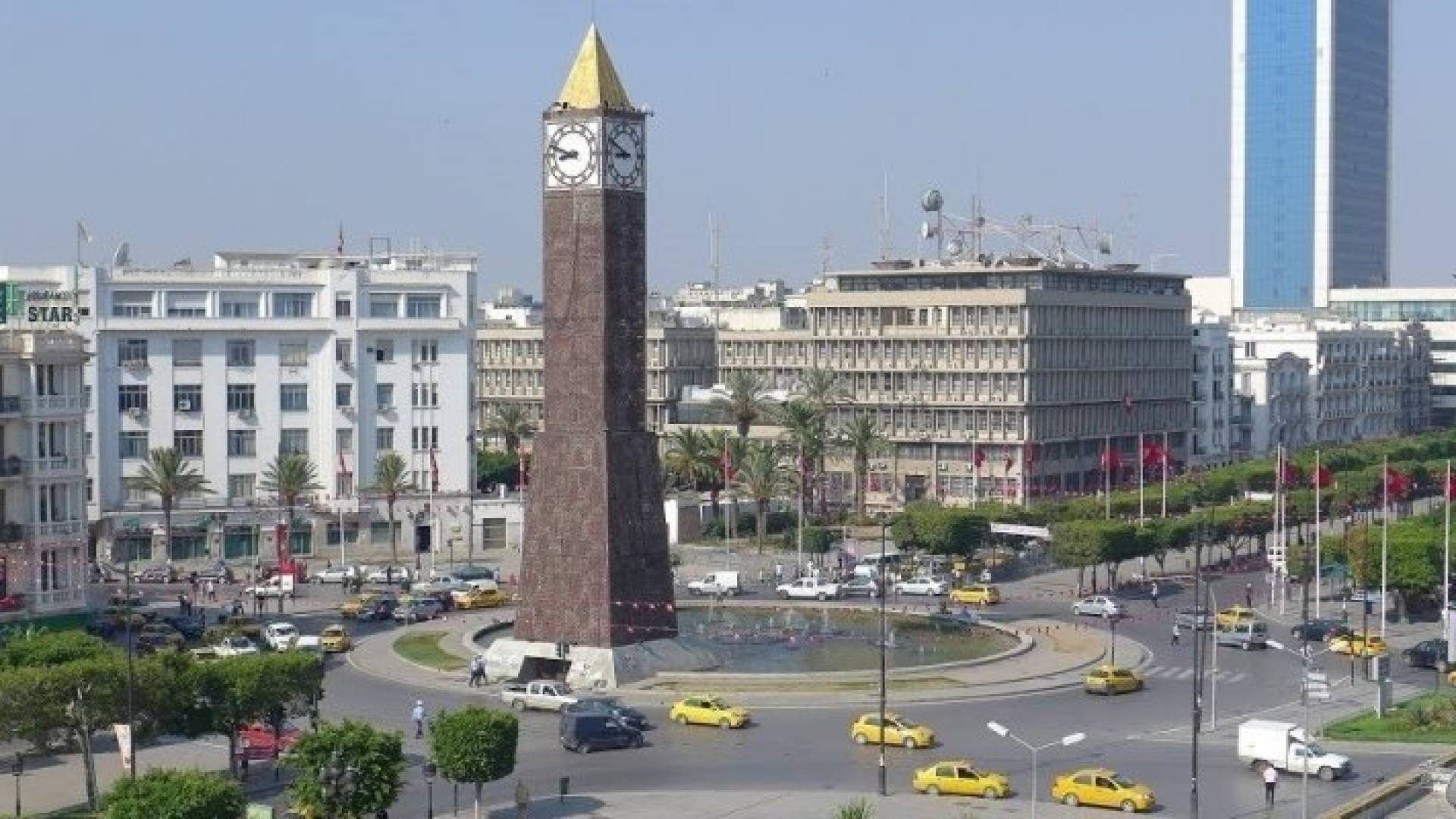 شارع الحبيب بورقيبة بتونس