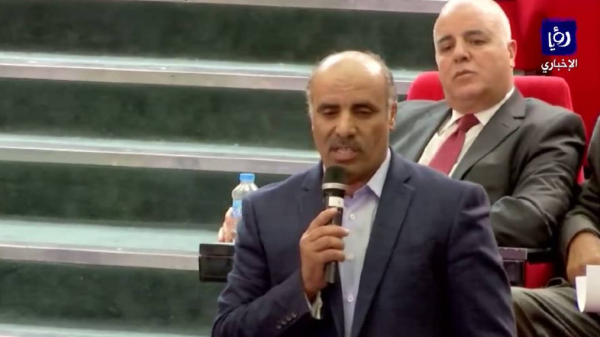النائب صوان الشرفات
