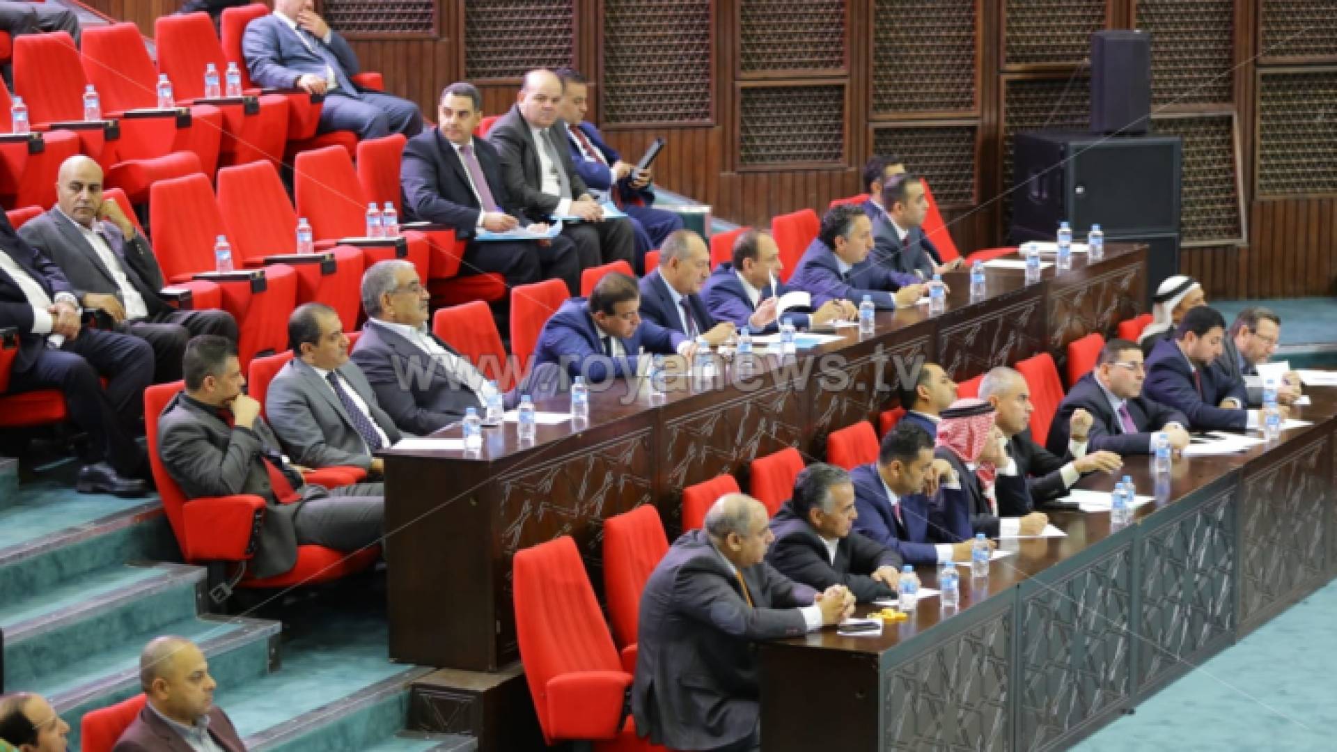 جانب من الجلسة