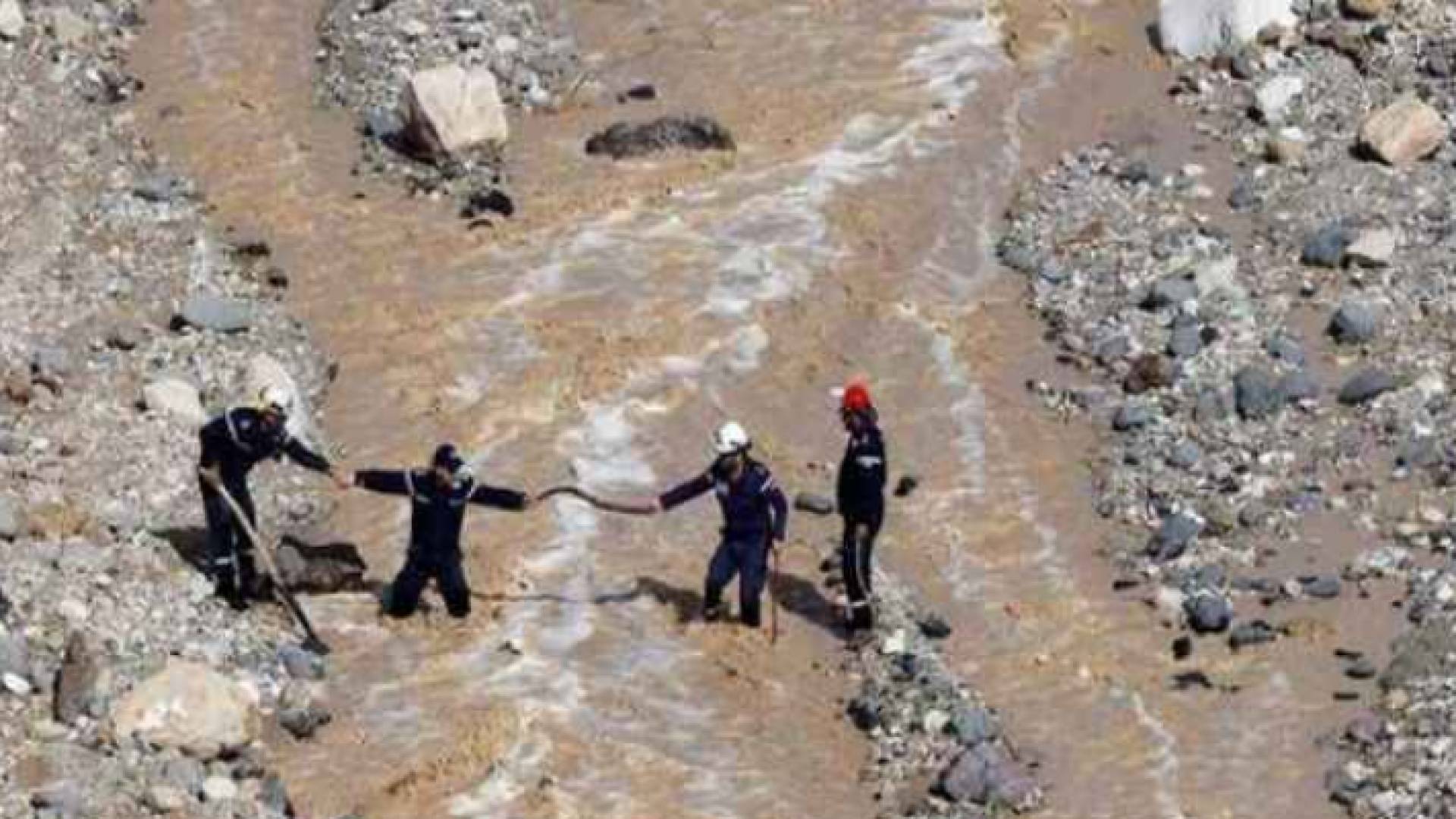 اثناء عمليات الانقاذ في البحر الميت - ارشيفية