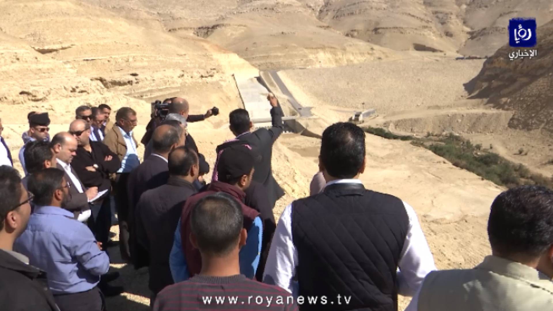 جانب من الزيارة لسد زرقاء ماعين