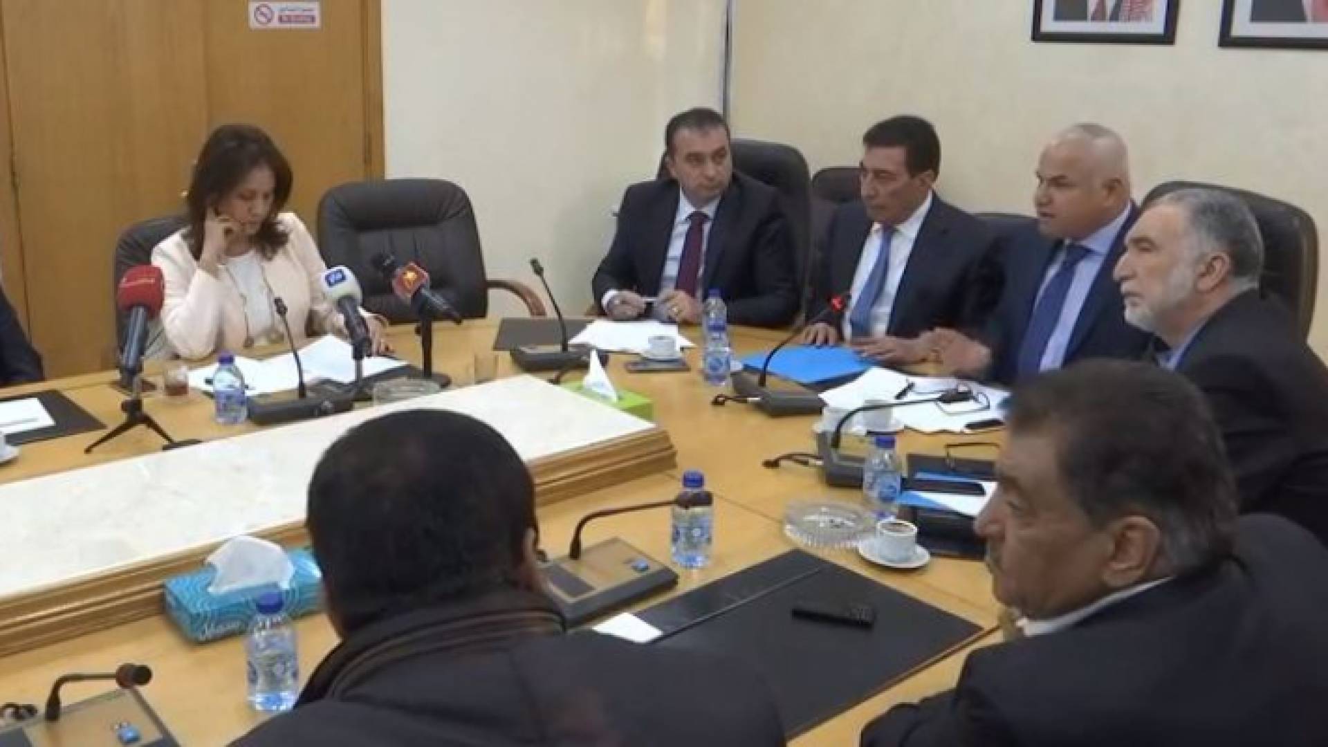 من اجتماع اللجنة المالية مع الحكومة لمناقشة بند أسعار المحروقات