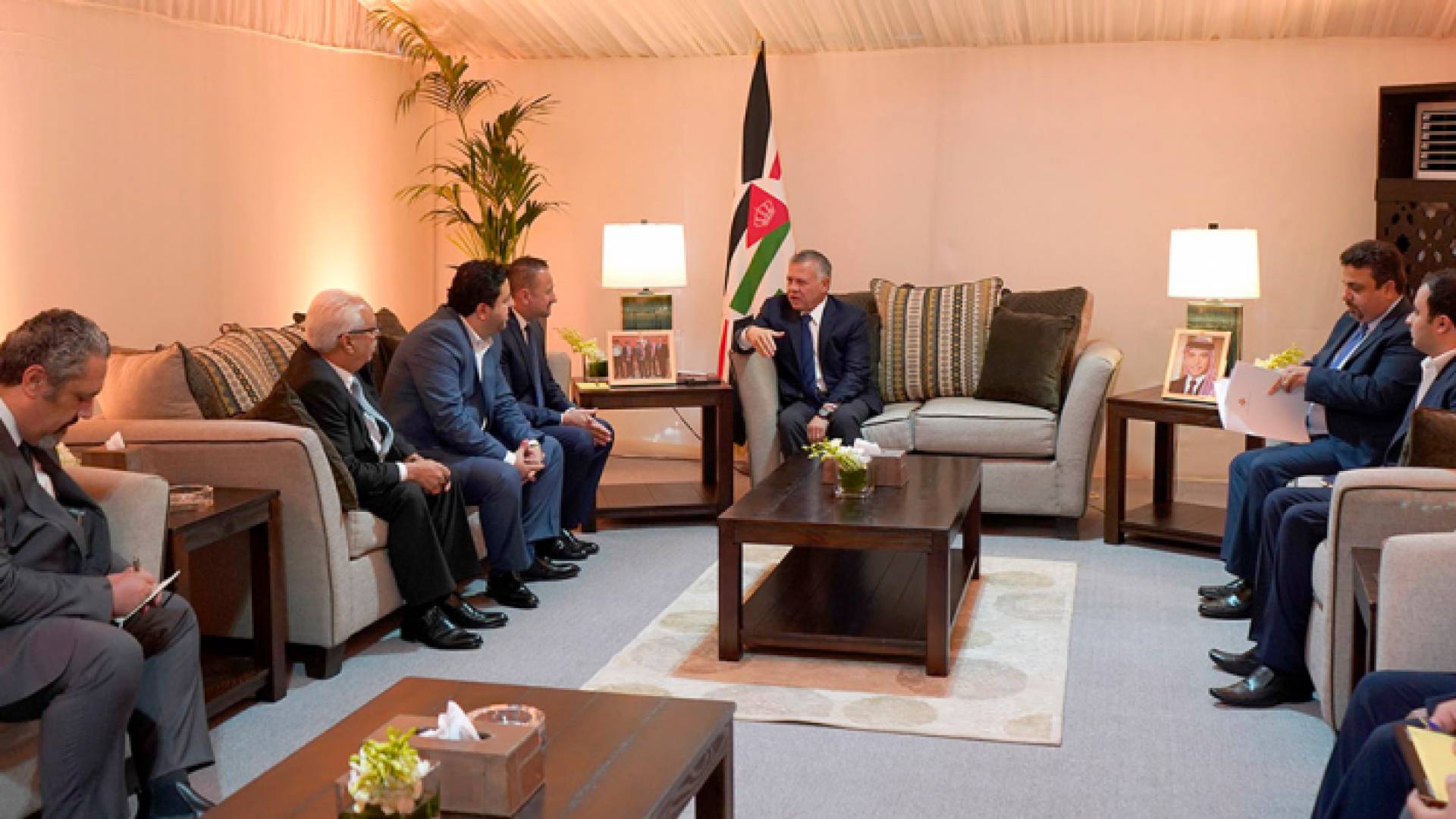 خبلال اللقاء