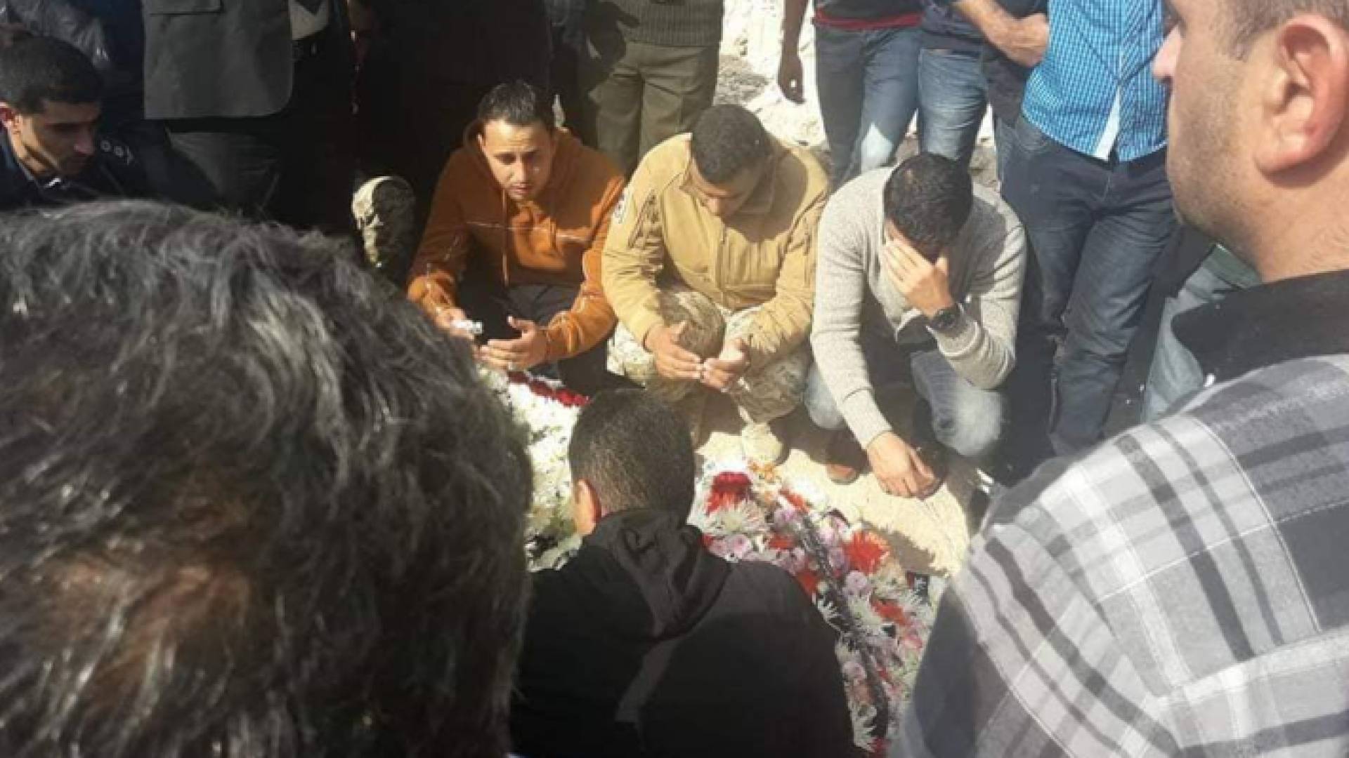 "القيادة العامة" تشيع جثمان الشهيد النقيب الشرمان