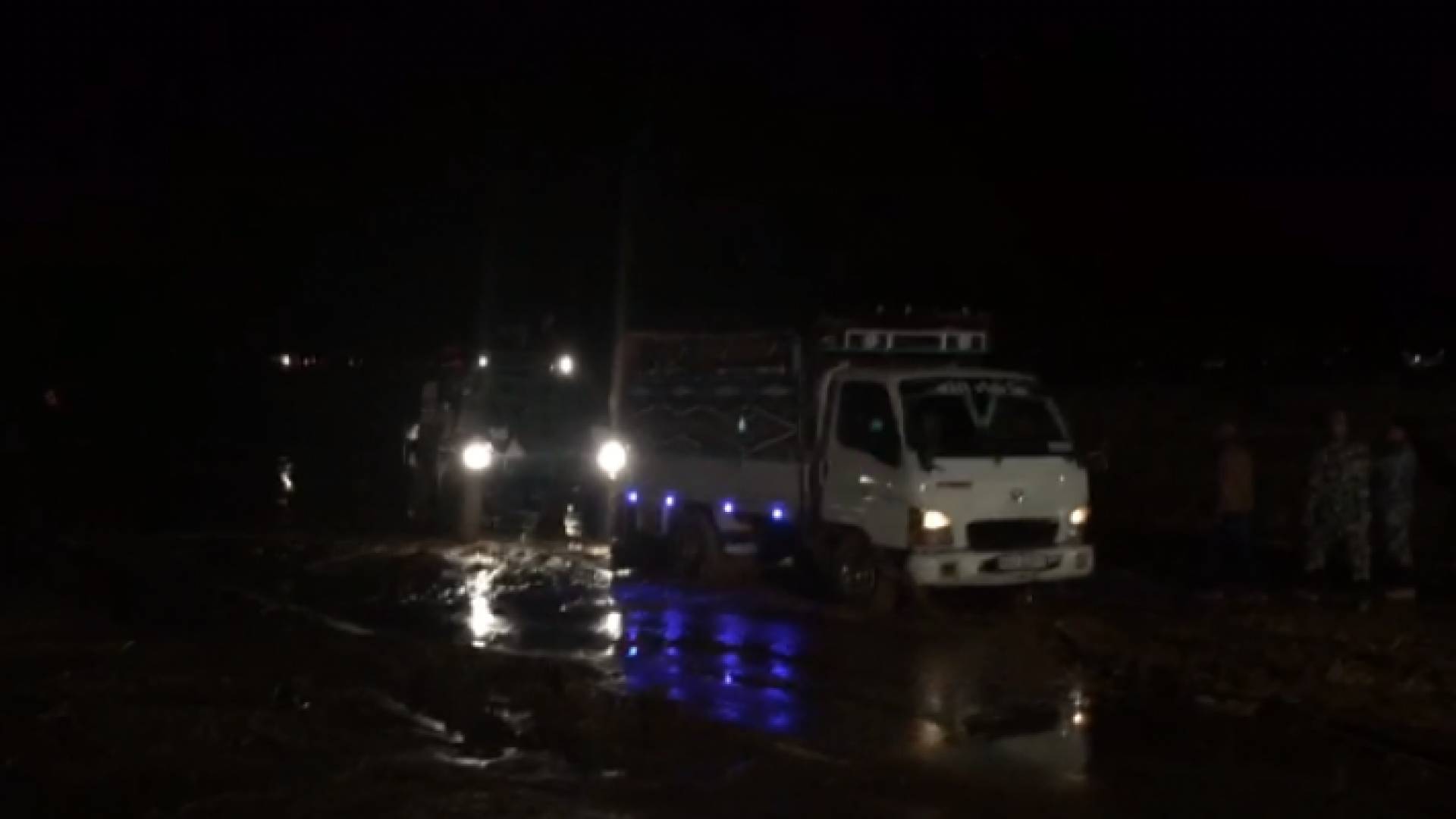 قوات الدرك تساند فرق الانقاذ بمنطقة ضبعة وتخلي 70 سائحا