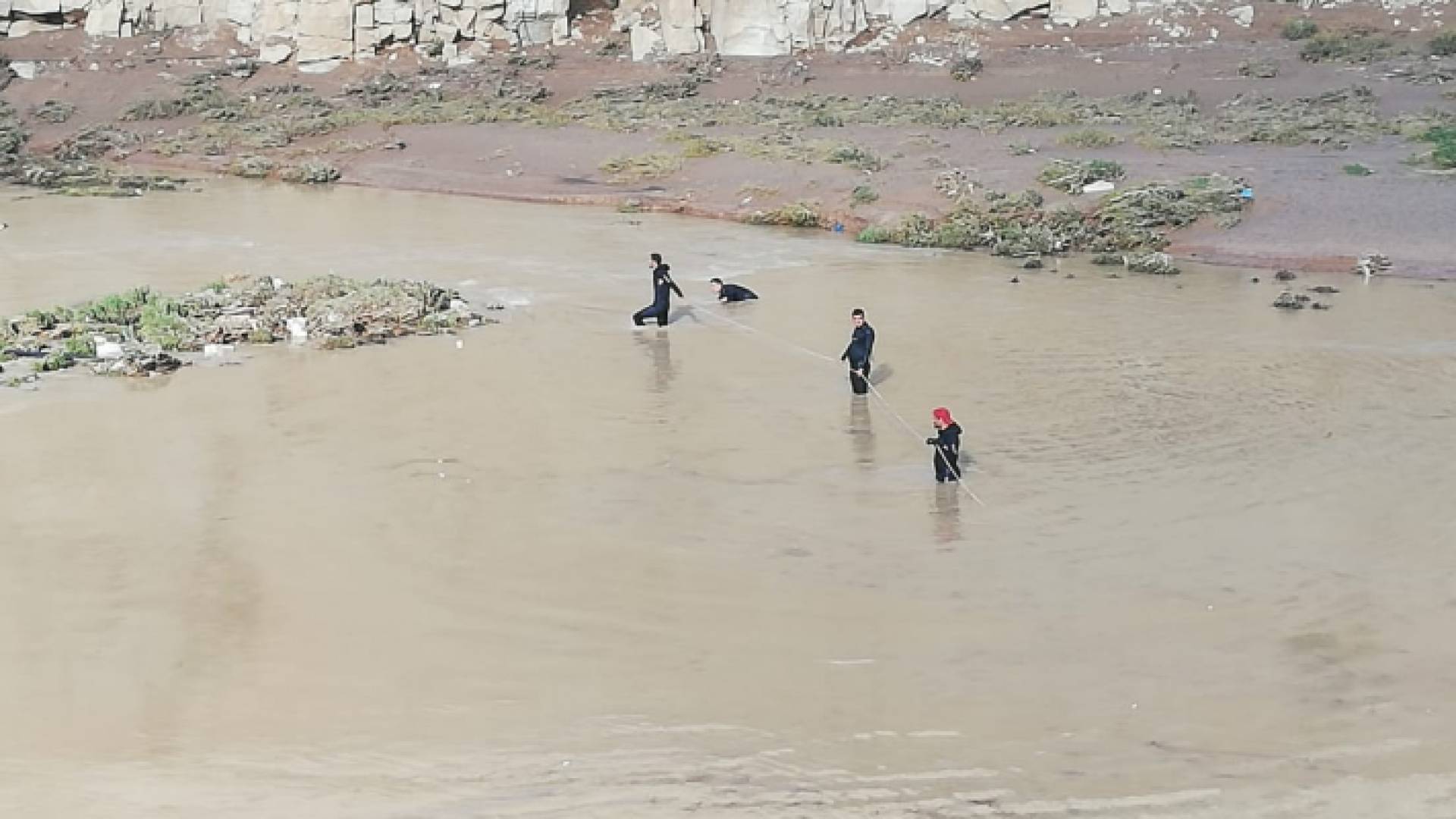 خلال عمليات البحث للدفاع المدني