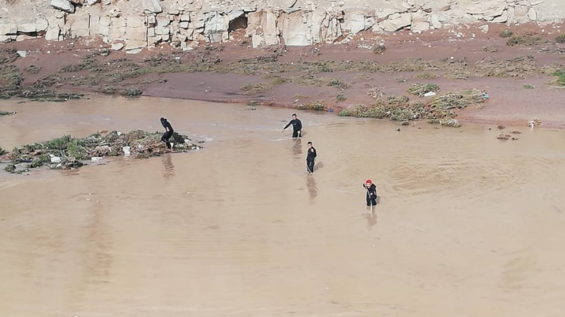 البحث عن مفقودين في الوالة