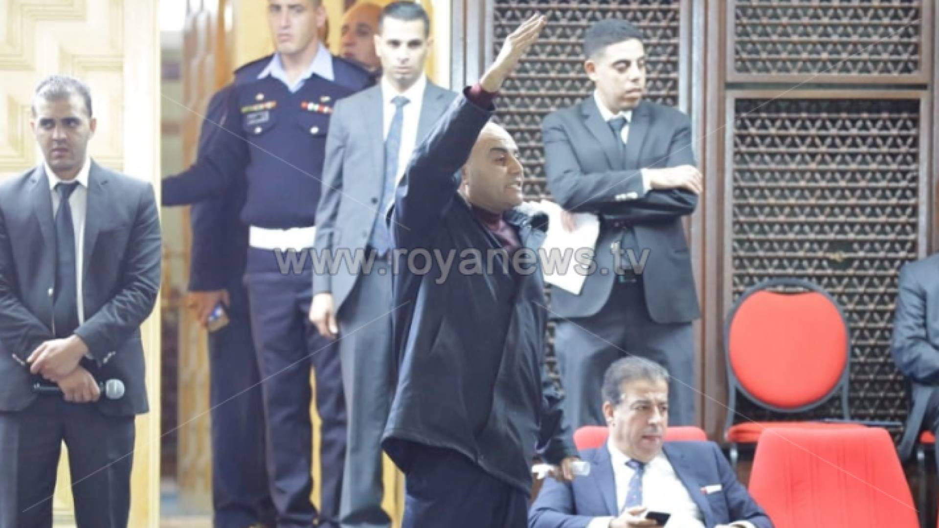 النائب صداح الحباشنة أثناء الجلسة