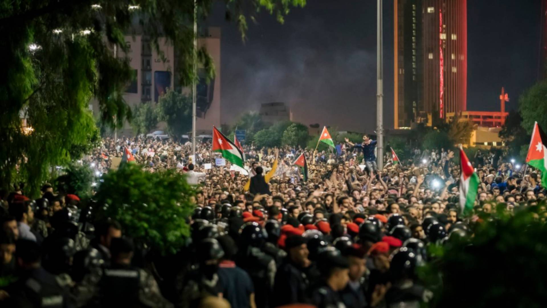 الصورة من الدوار الرابع