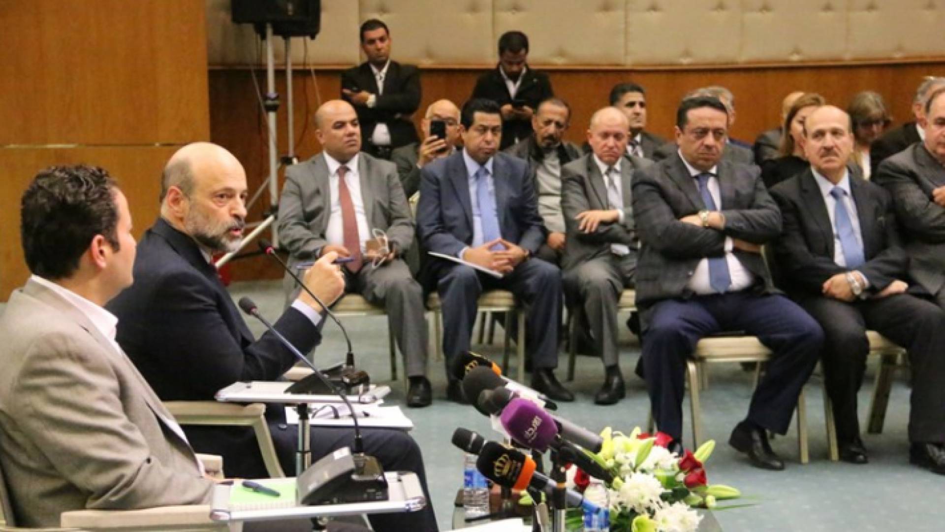 لقا الرزاز بالمثقفين