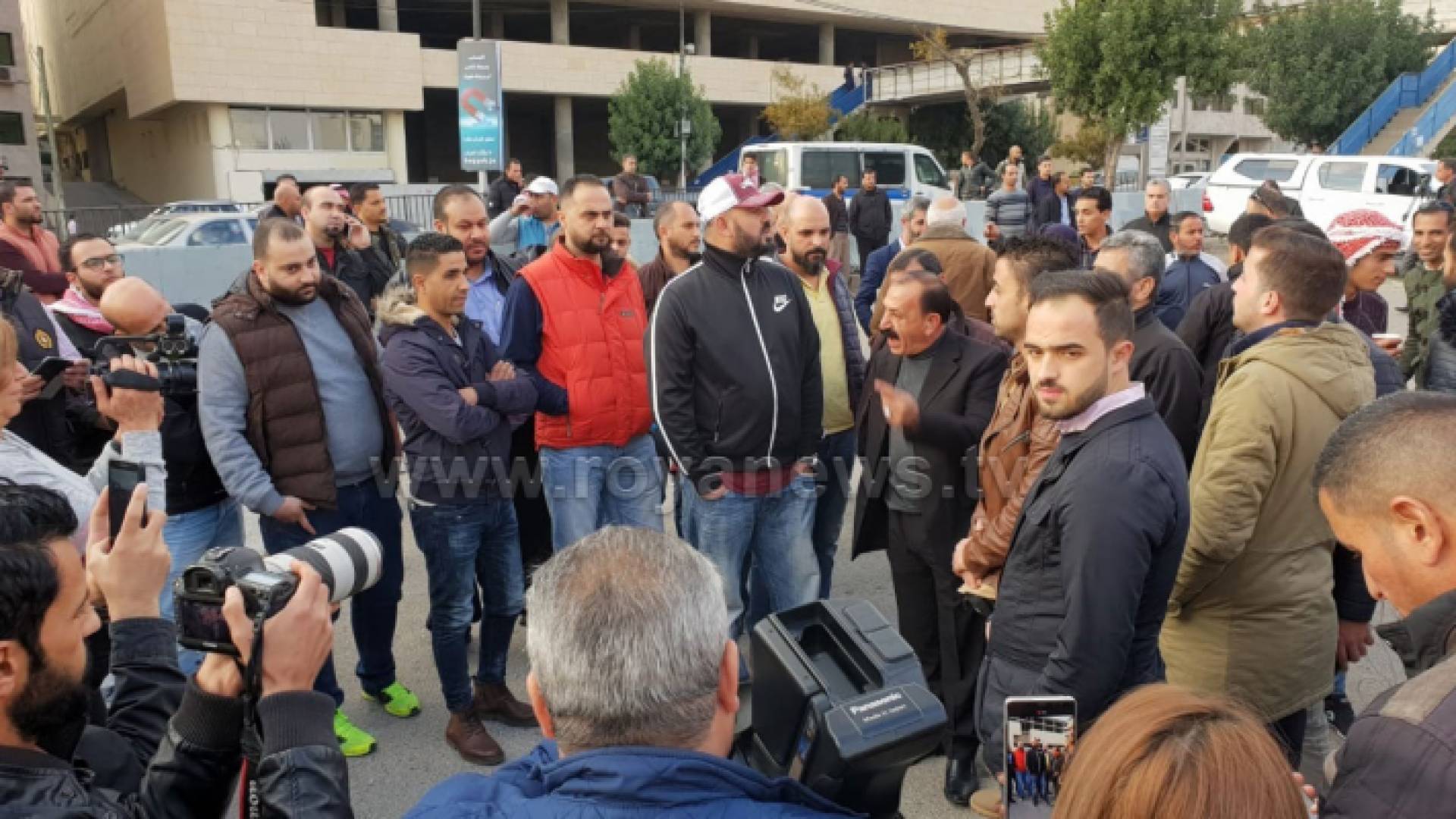 جانب من الوقفة الاحتجاجية