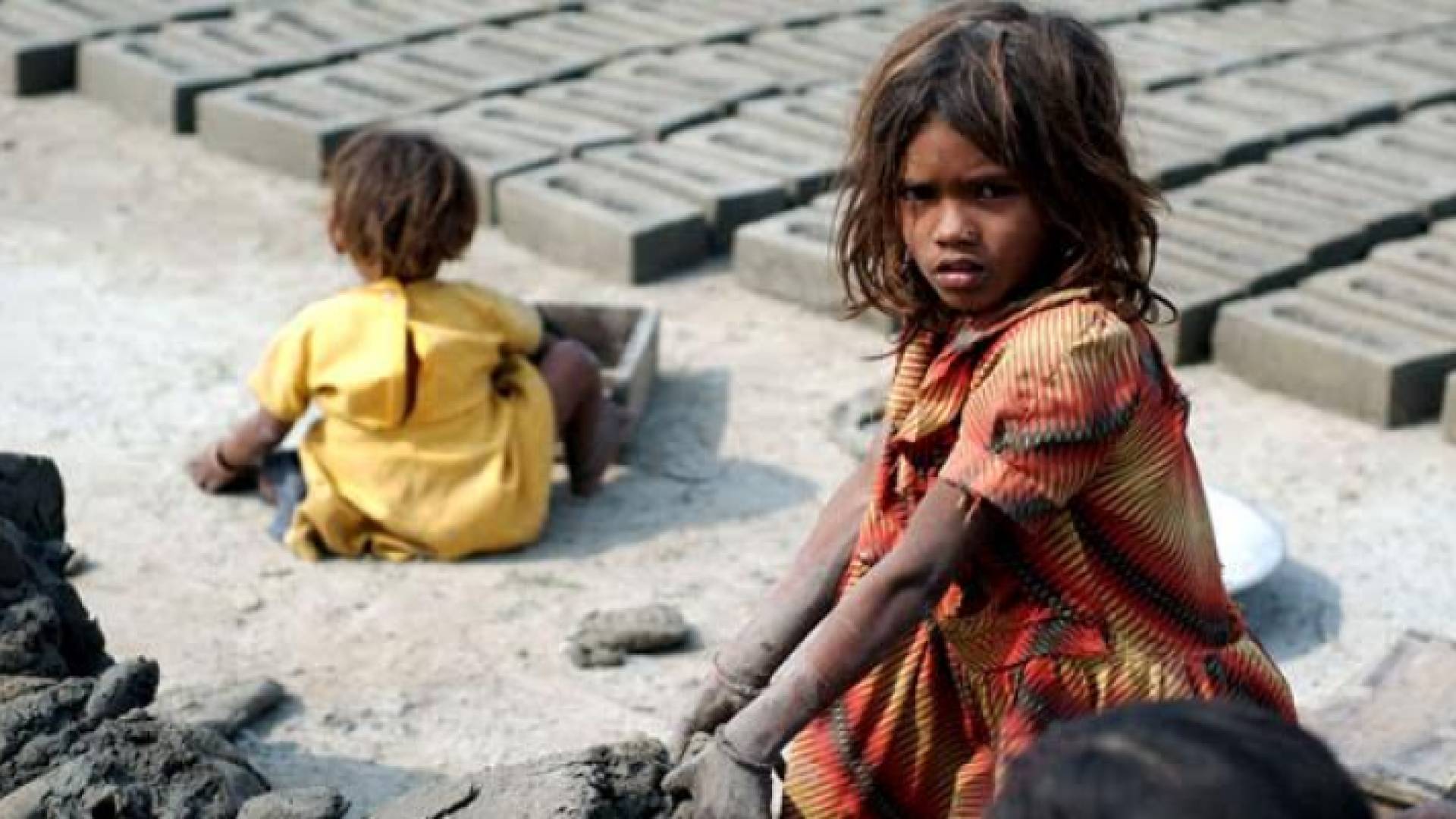 اطفال مشردين