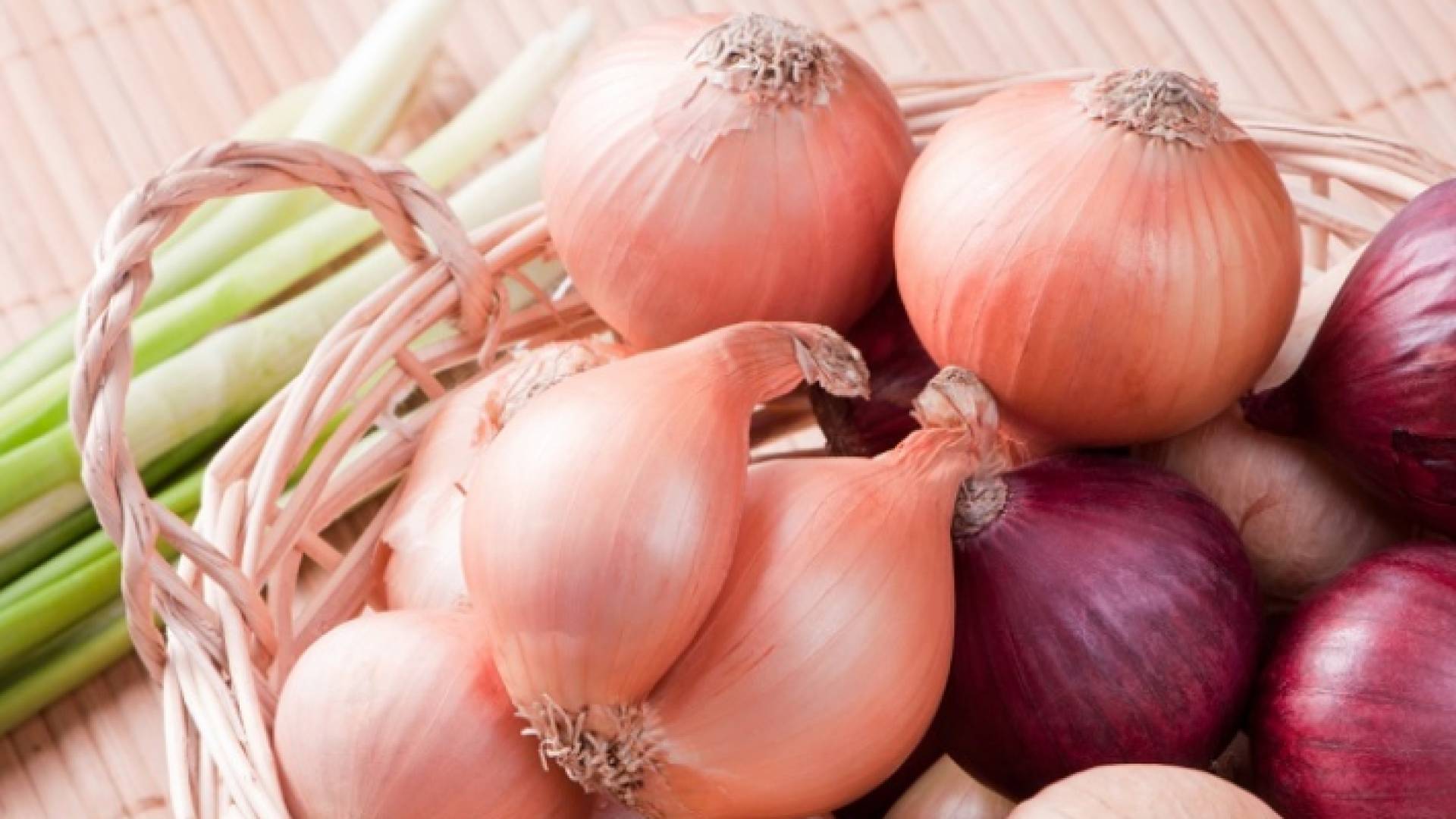 وصل سعر كيلو البصل في الأردن إلى نحو دينار