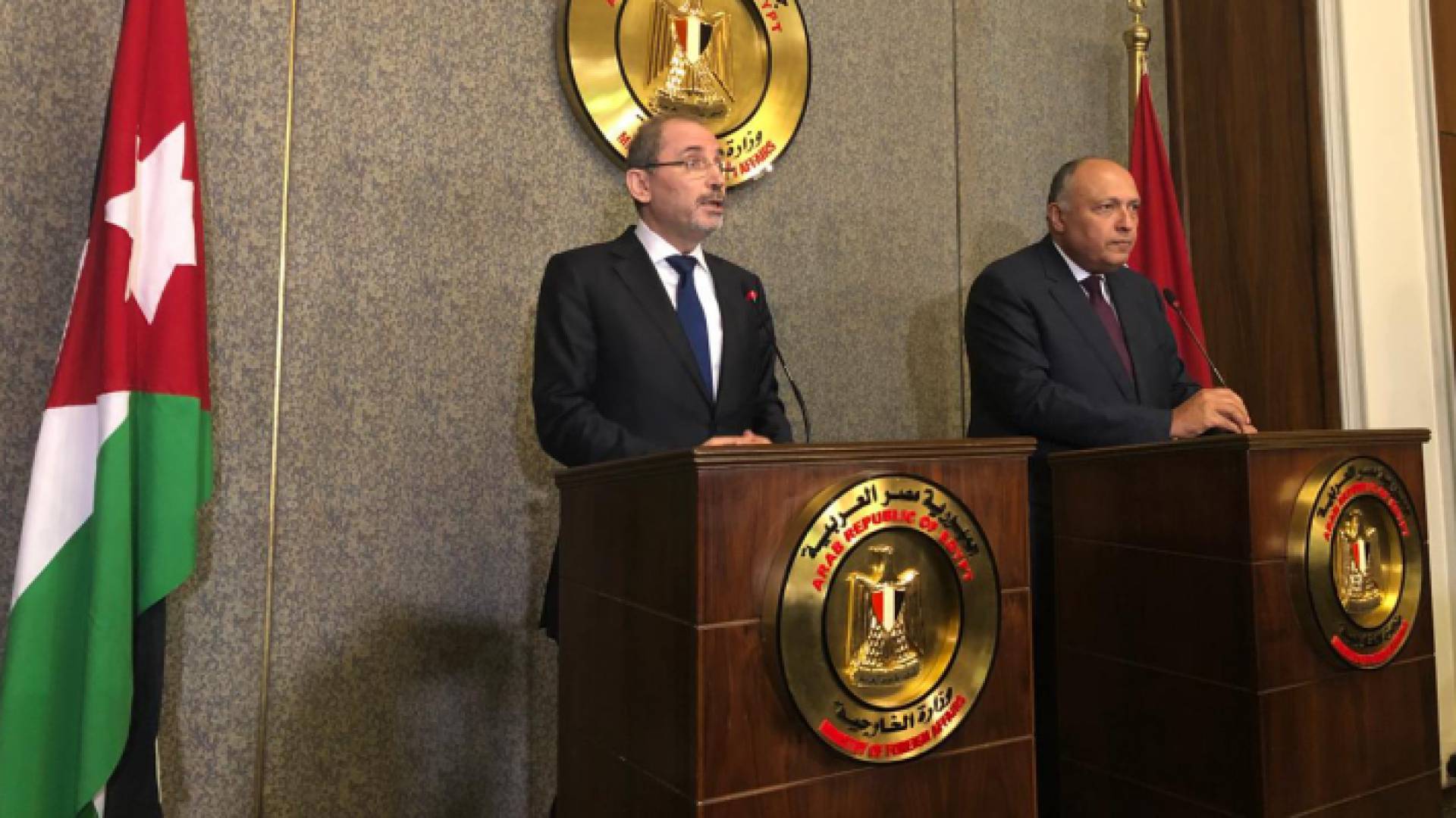 الصفدي يلتقي نظيره المصري في القاهرة