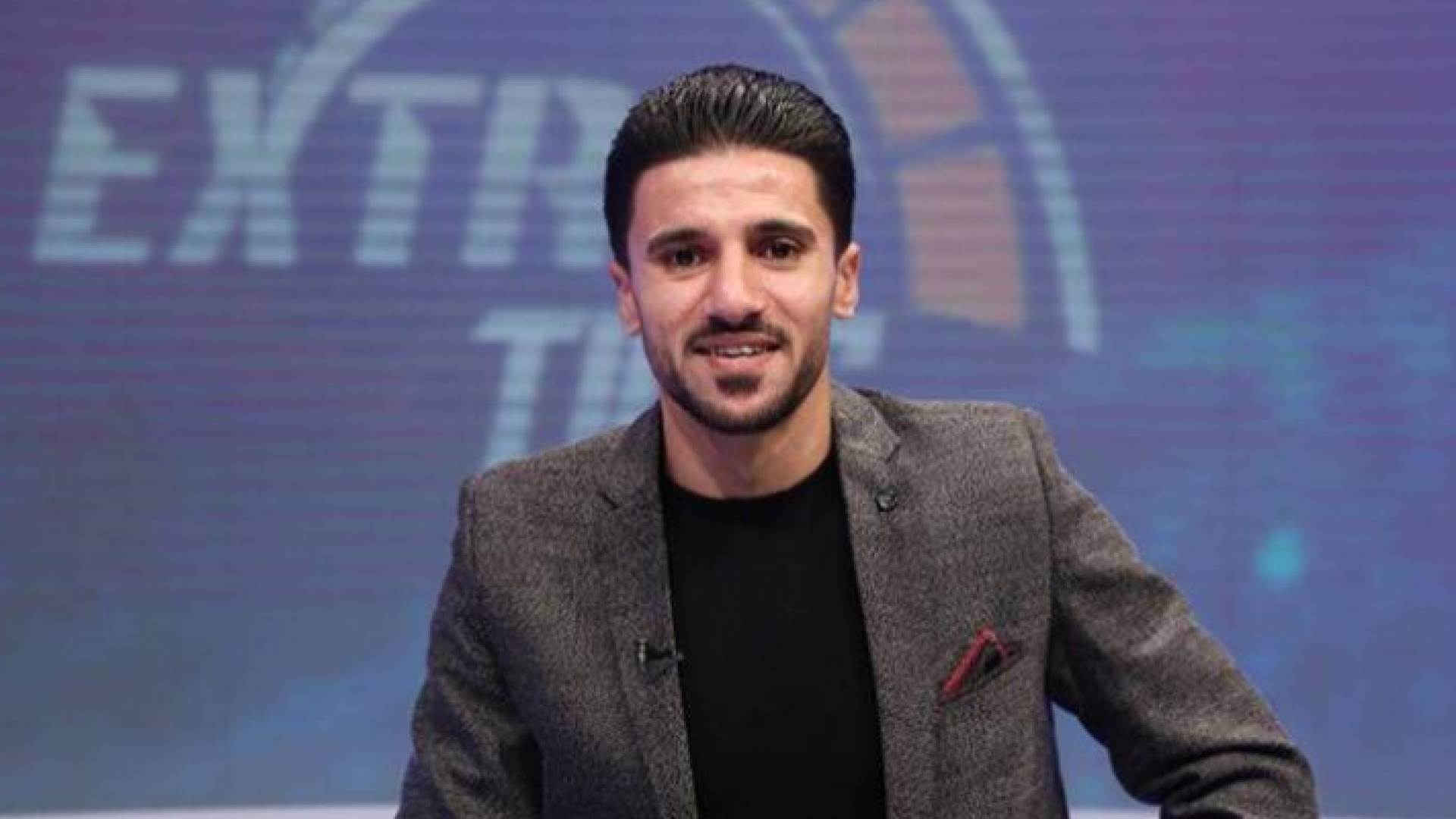الدردور يؤكد انه يحترم القوانين التي تمنع اي لاعب من الحديث عن اي ناد اخر لا يلعب له