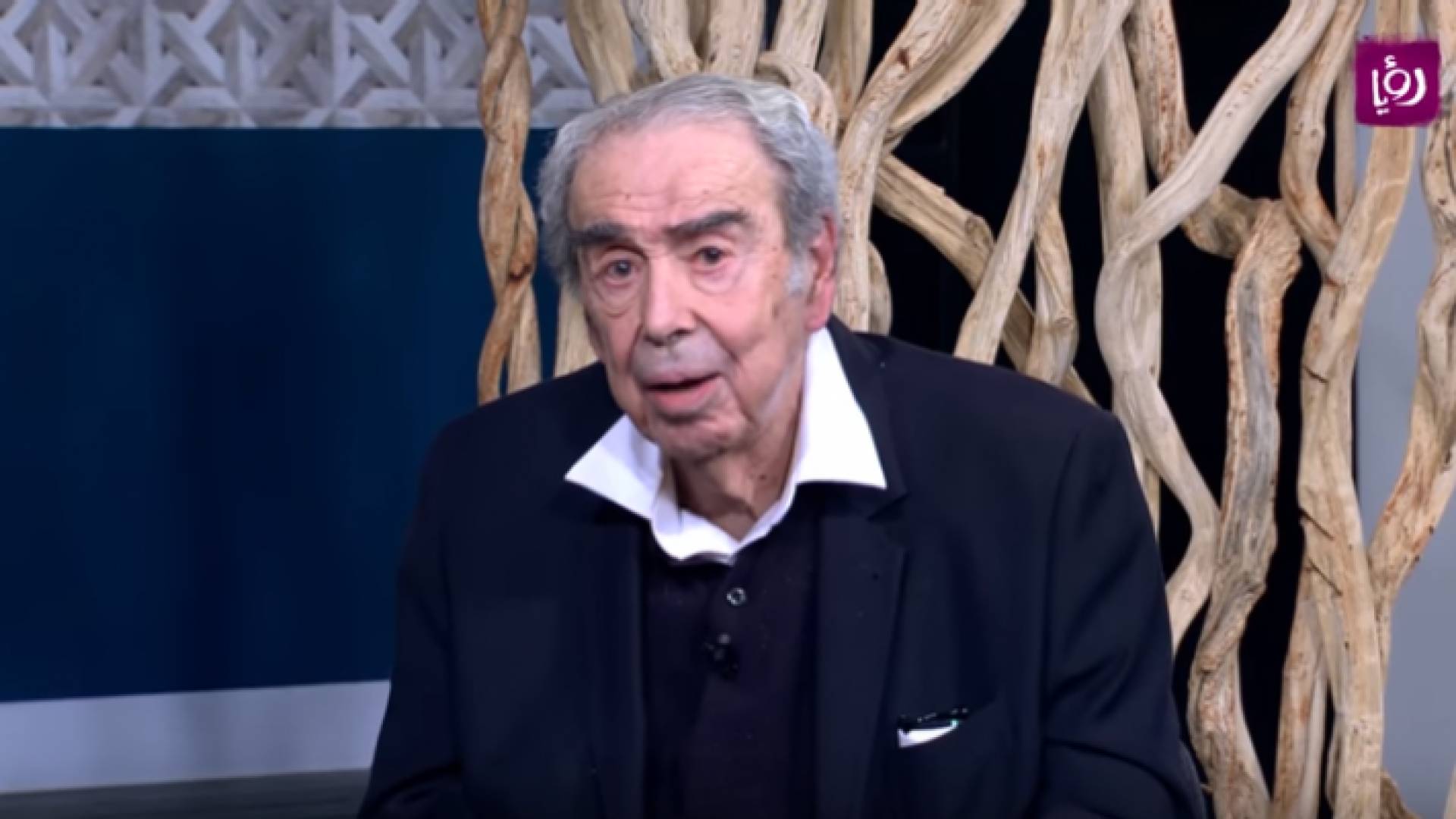 الكاتب والمؤرخ الدكتور حازم نسيبة