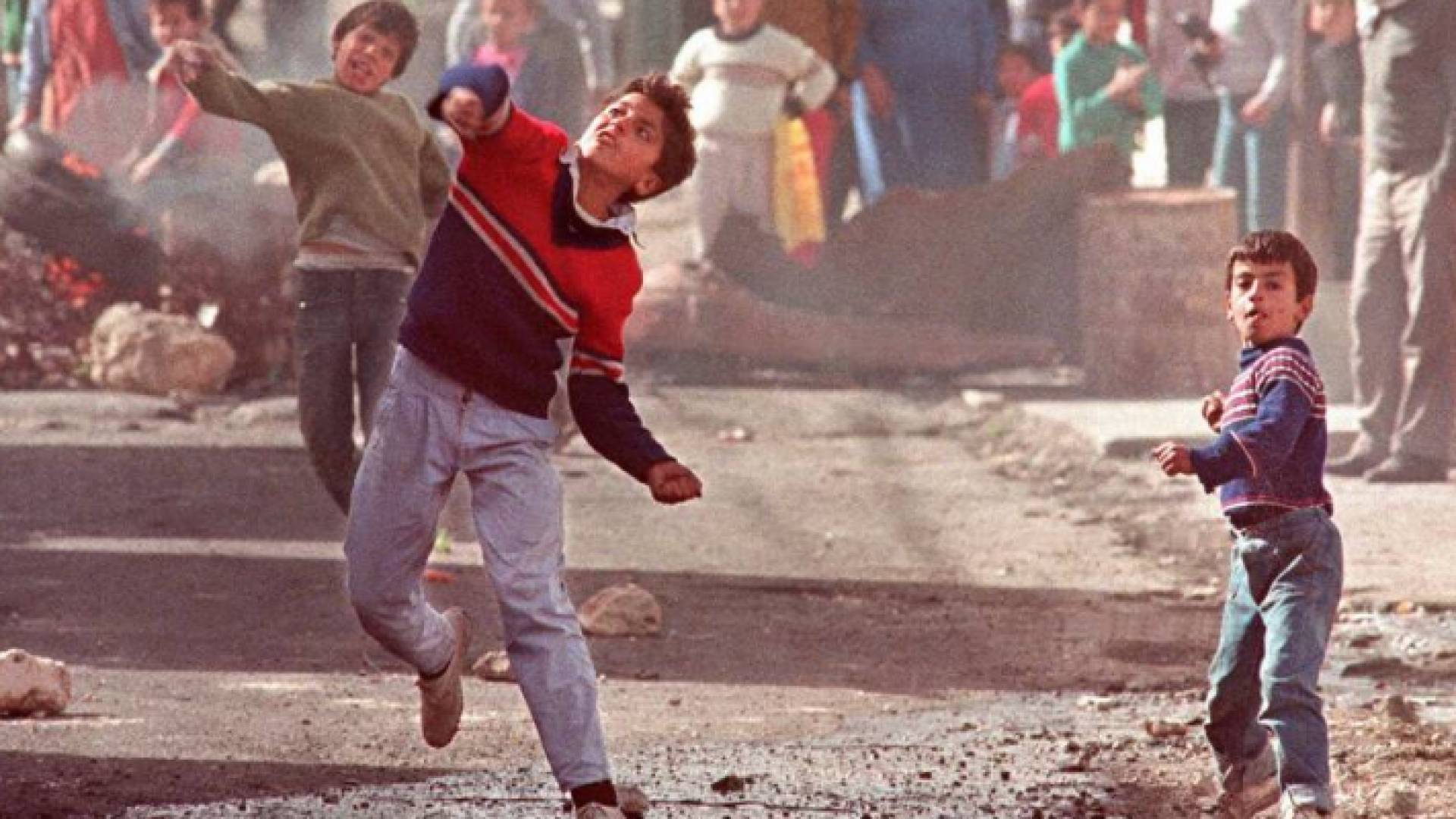 من انتفاضة الحجارة عام 1987