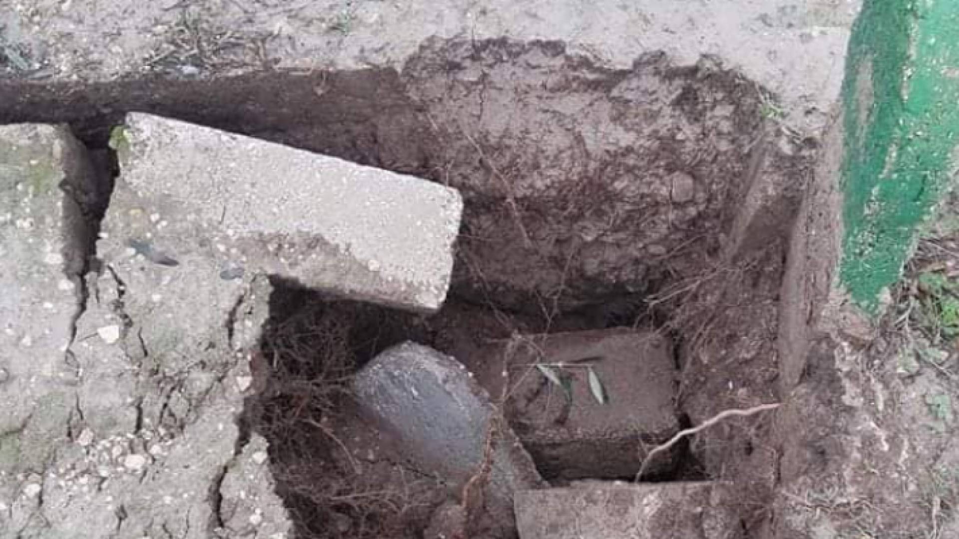 الأمطار تجرف قبورا في الشونة الشمالية