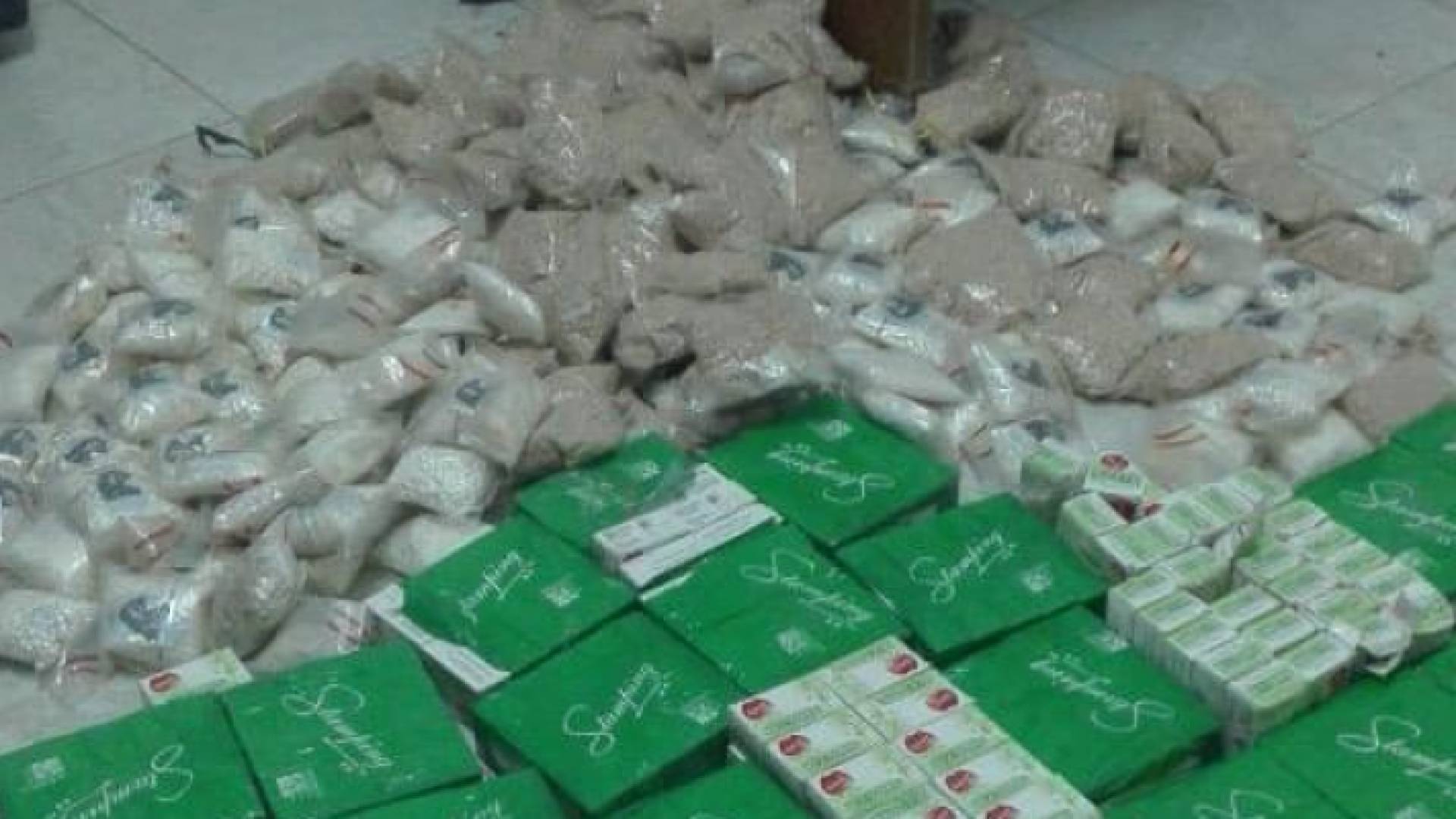 مكافحة المخدرات والأمن العسكري يضبطون 446 ألف حبة مخدرة شمال المملكة