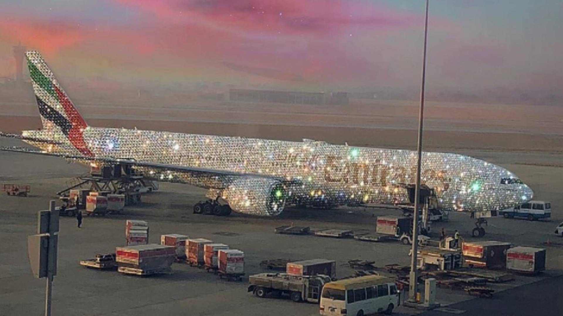 صورة الطائرة