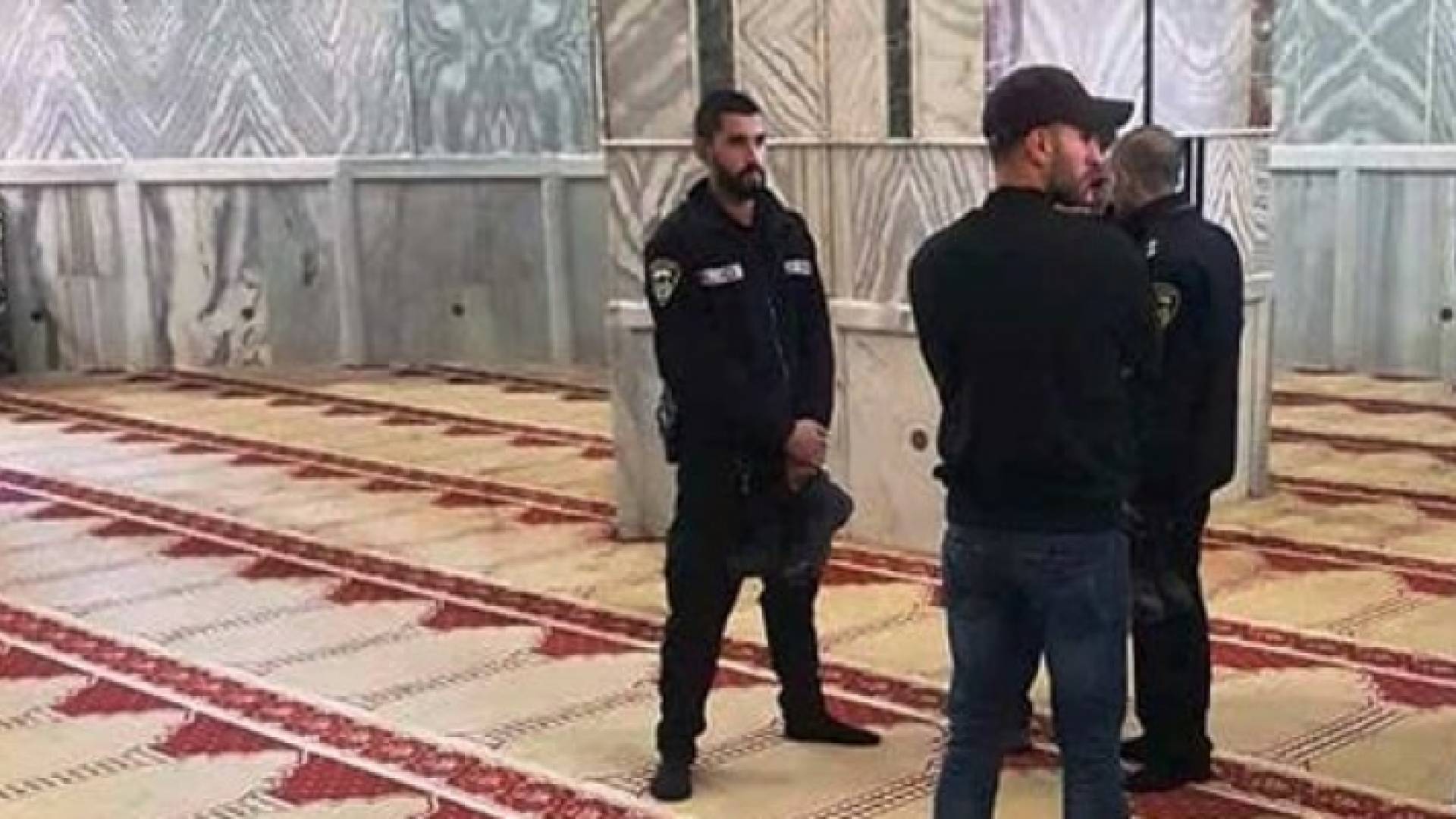 شرطة الاحتلال تقتحم مسجد قبة الصخرة