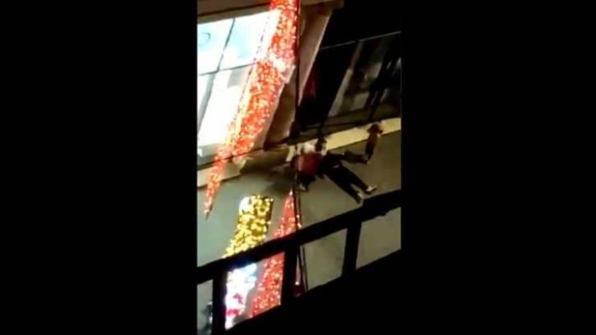 من مكان الحادث