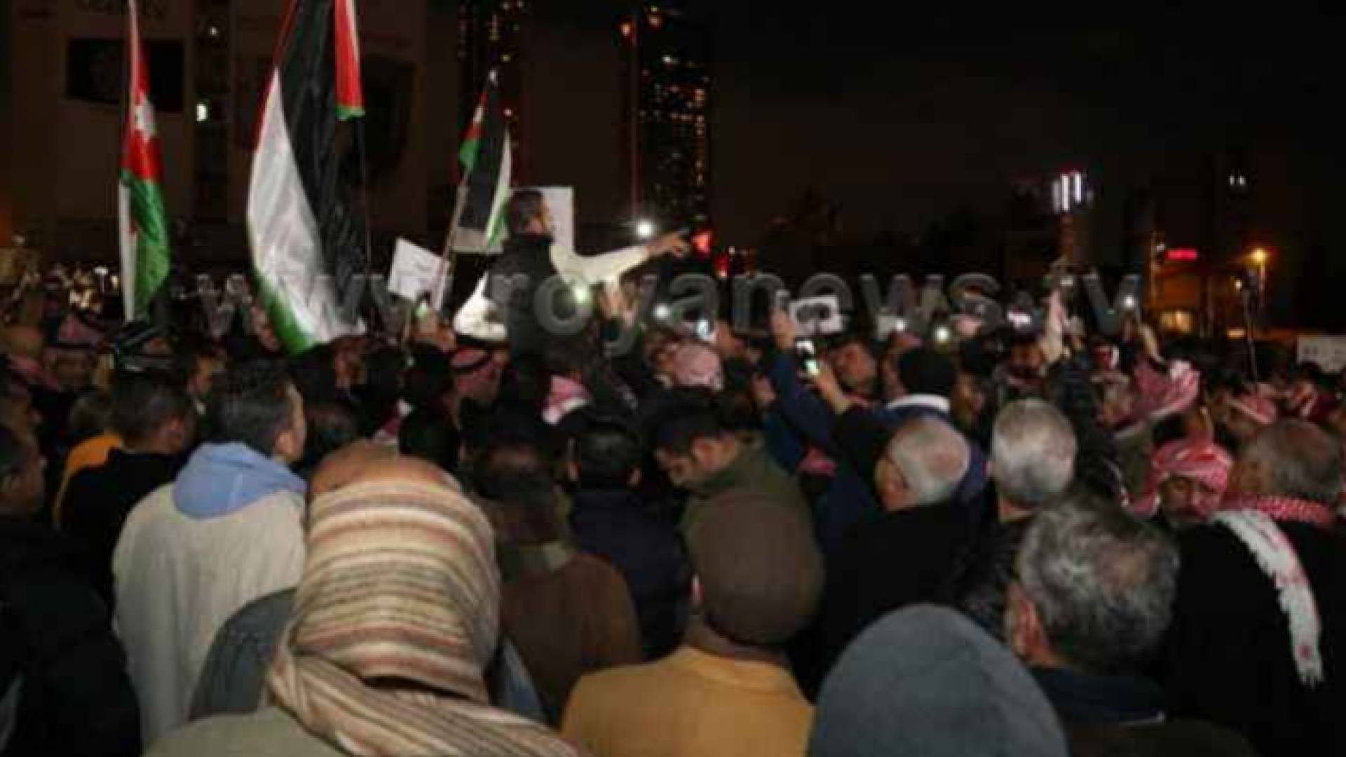 منم احتجاجات الخميس