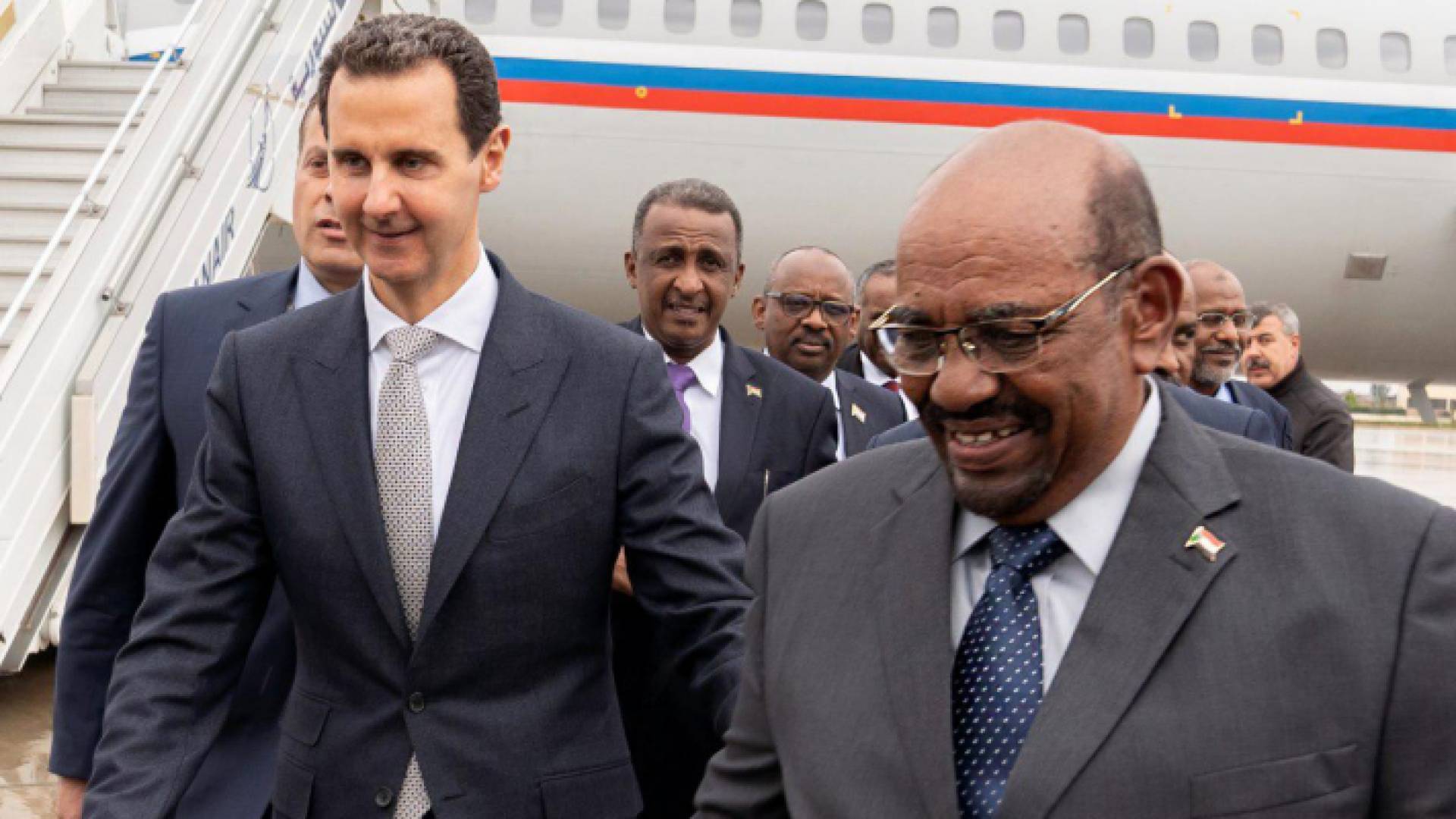 الأسد يستقبل البشير في دمشق