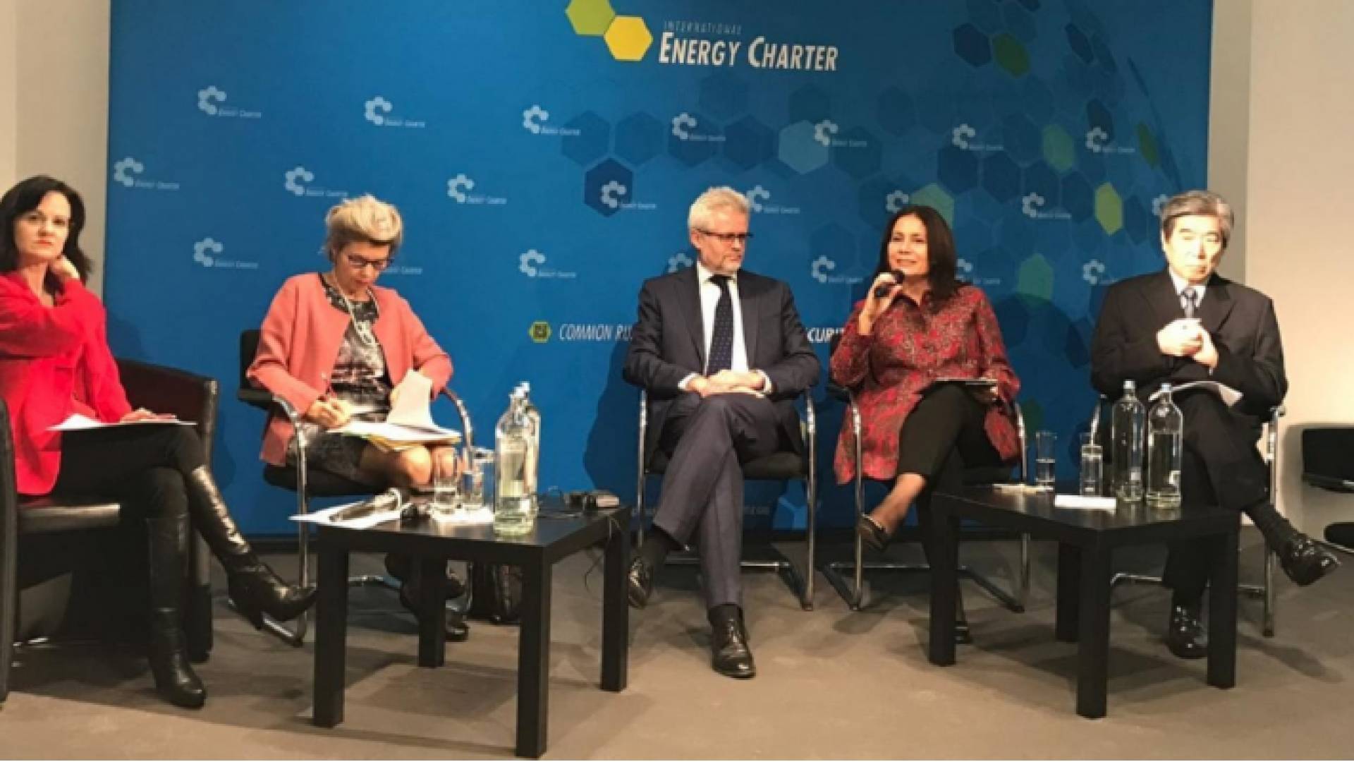 مؤتمر ميثاق الطاقة العالمي المنعقد في العاصمة البلجيكية بروكسل