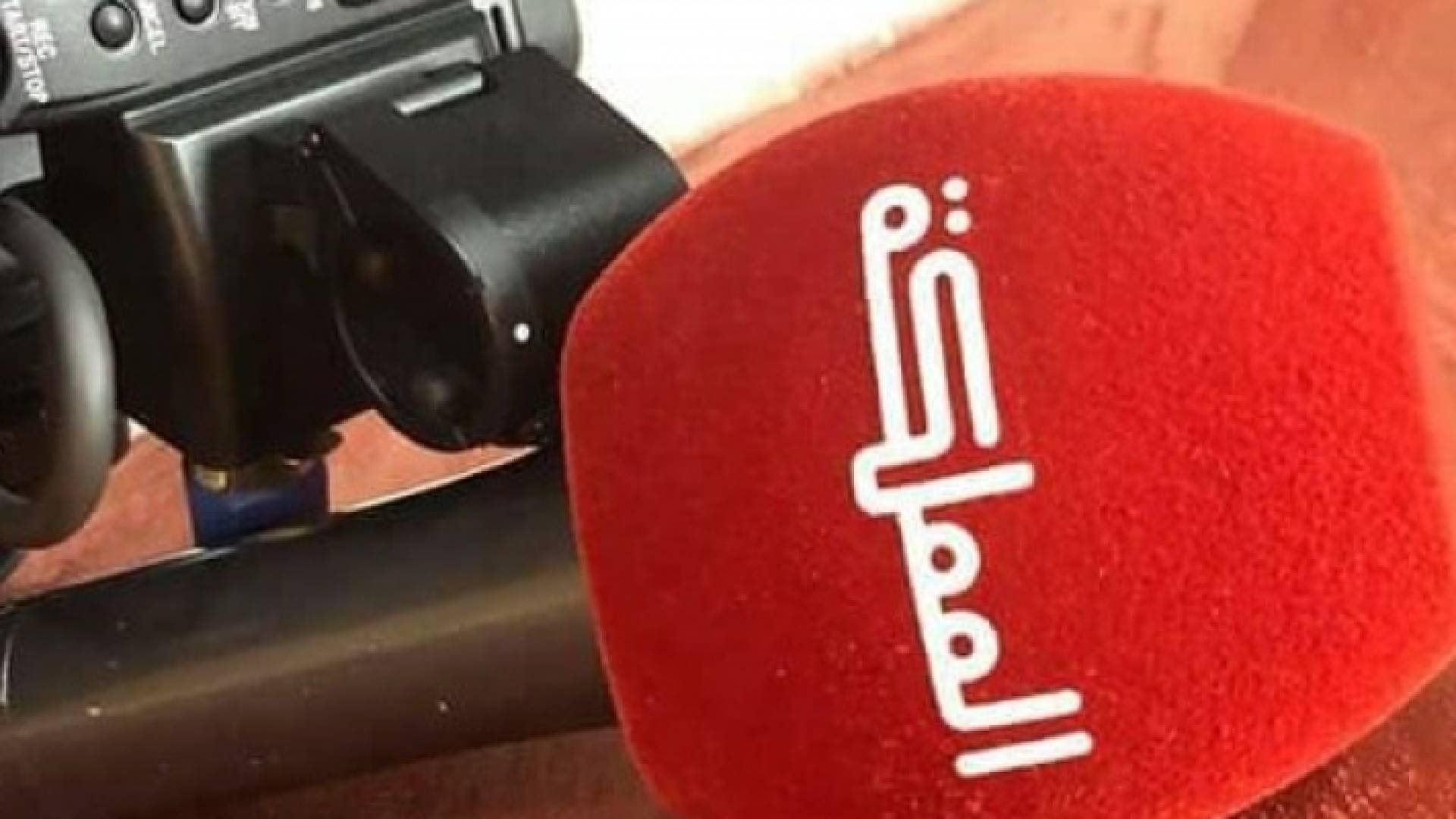 تقدم قناة المملكة في تعريفها أنموذجا عالي الجودة كقناة خدمة عامة