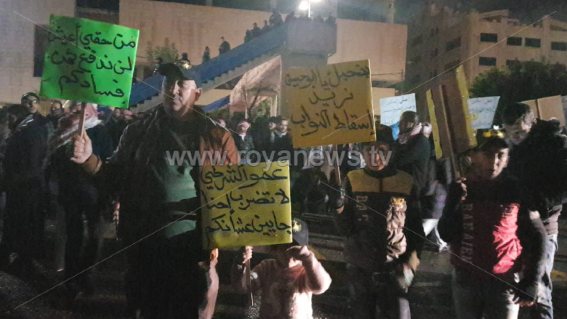 من محيط الدوار الرابع