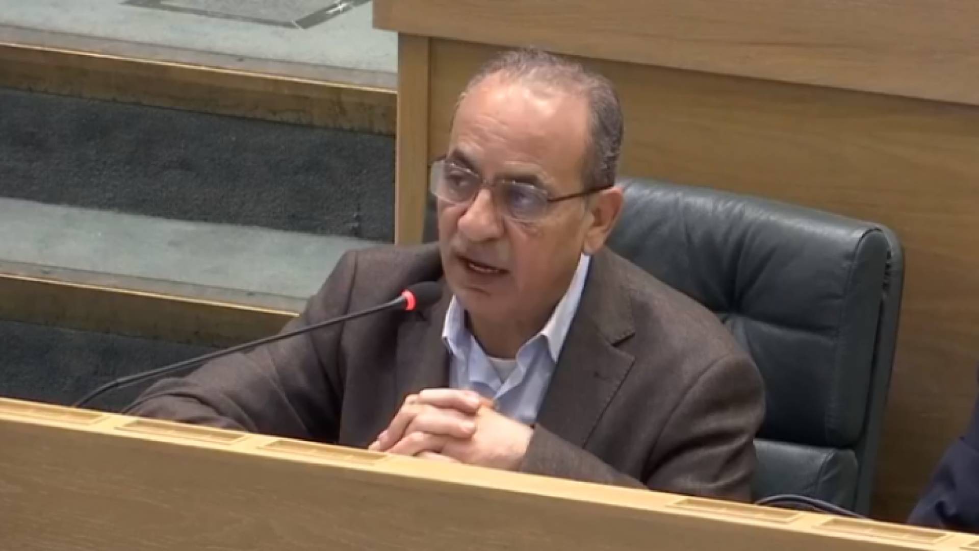 وزير البلديات وليد المصري