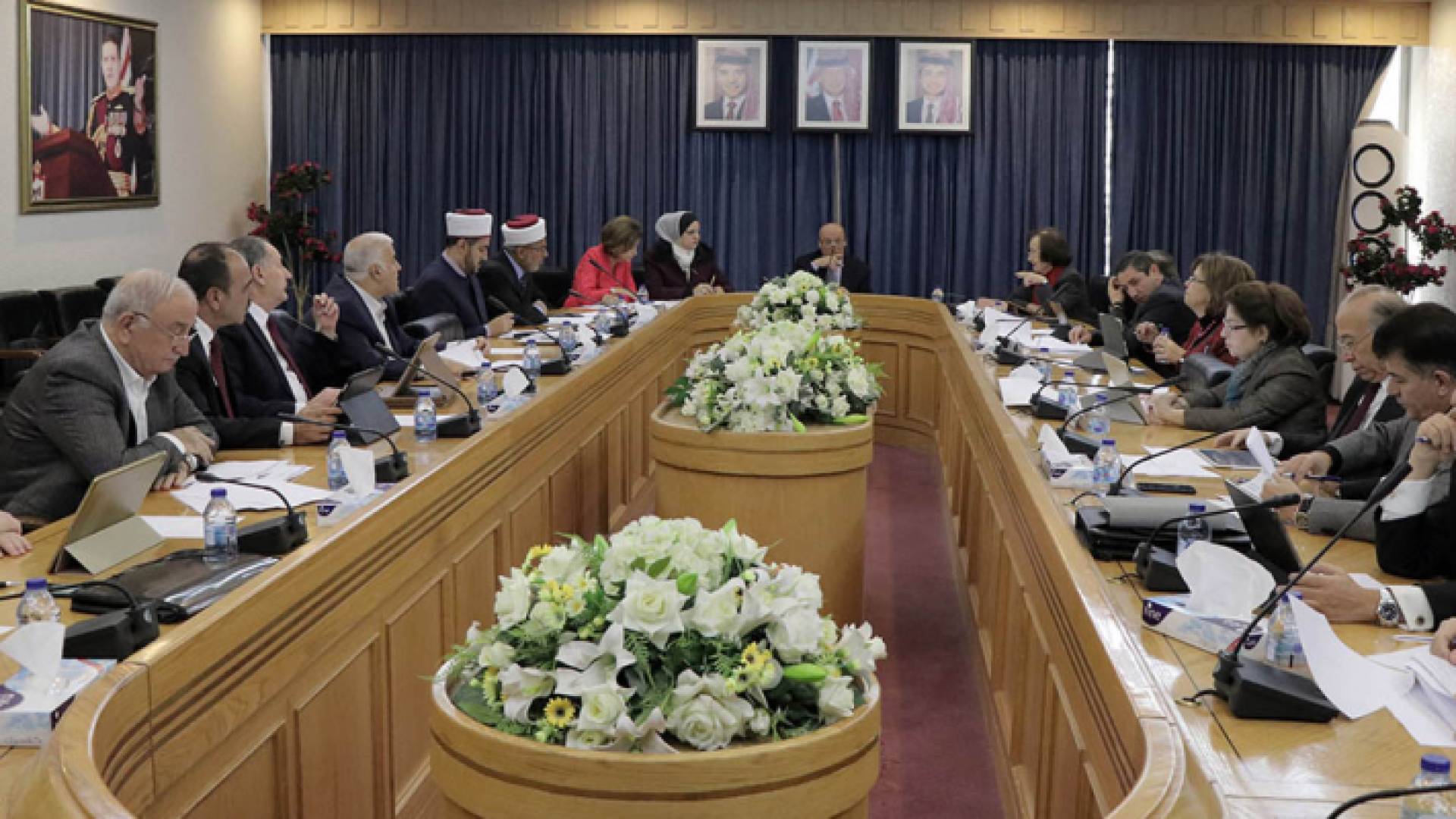 خلال الاجتماع