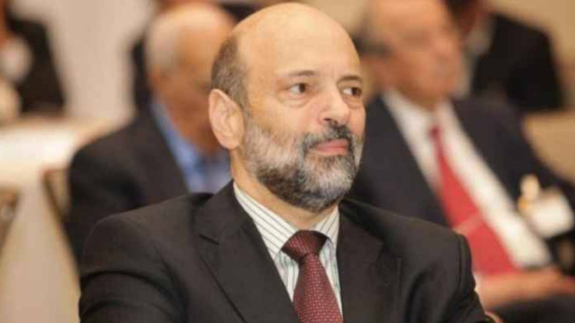 يبحث الرزاز خلال الزيارة سبل تعزيز العلاقات الأخوية بين البلدين الشقيقين