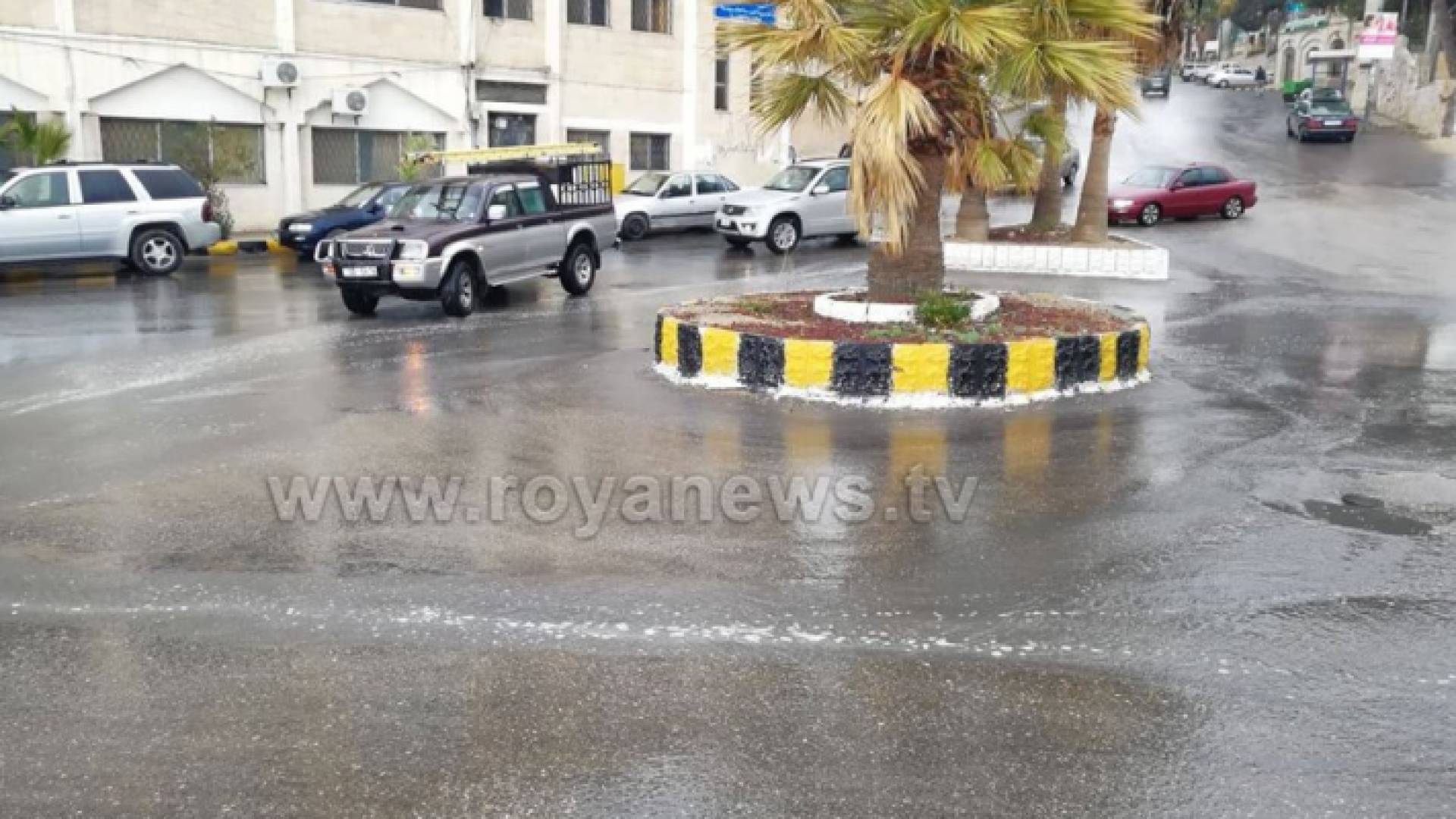 المنخفض الجوي بدأ تأثيره على محافظات الشمال