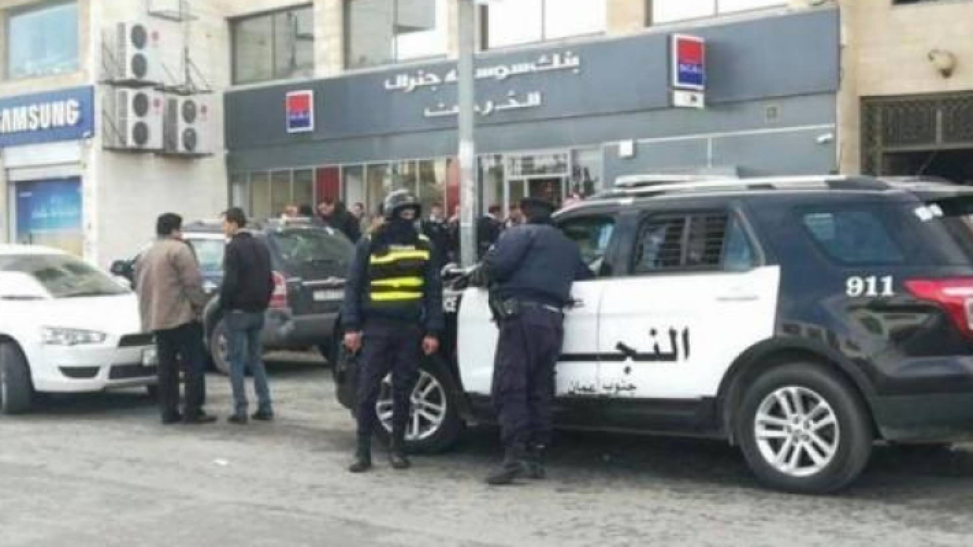 لم يتم القبض حتى الان على منفذ عملية السطو المسلح على بنك سوسيته جنرال - ارشيفية