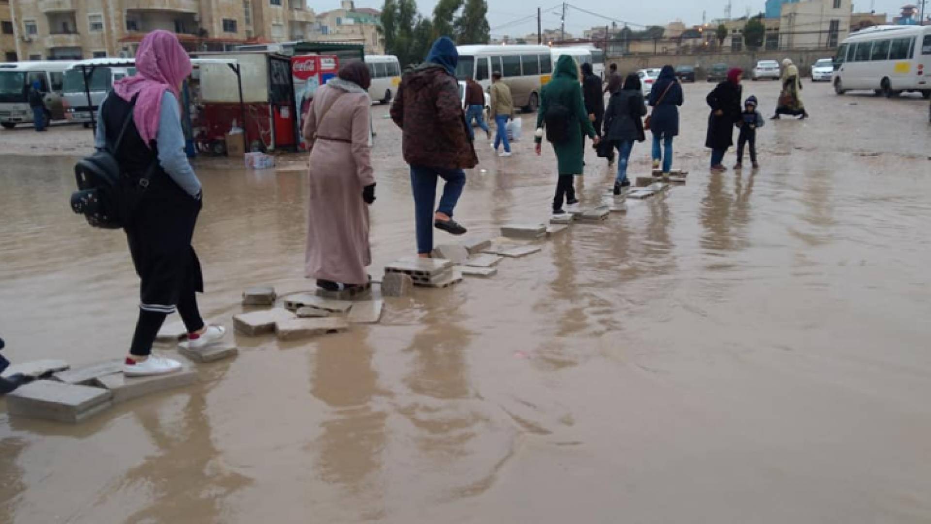 الساحة المؤقتة في مجمع عمان الجديد تصوير اسراء الأعرج